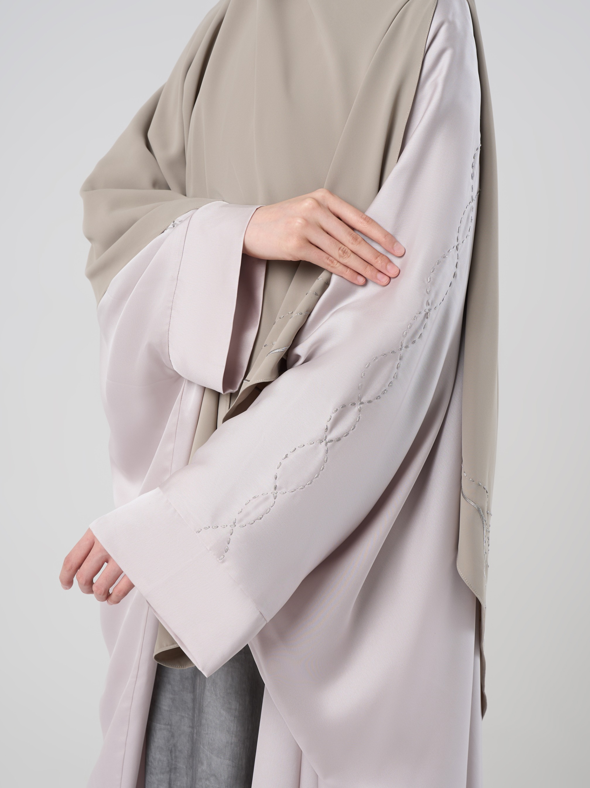 Amaya Outer - Outer Kaftan Satin