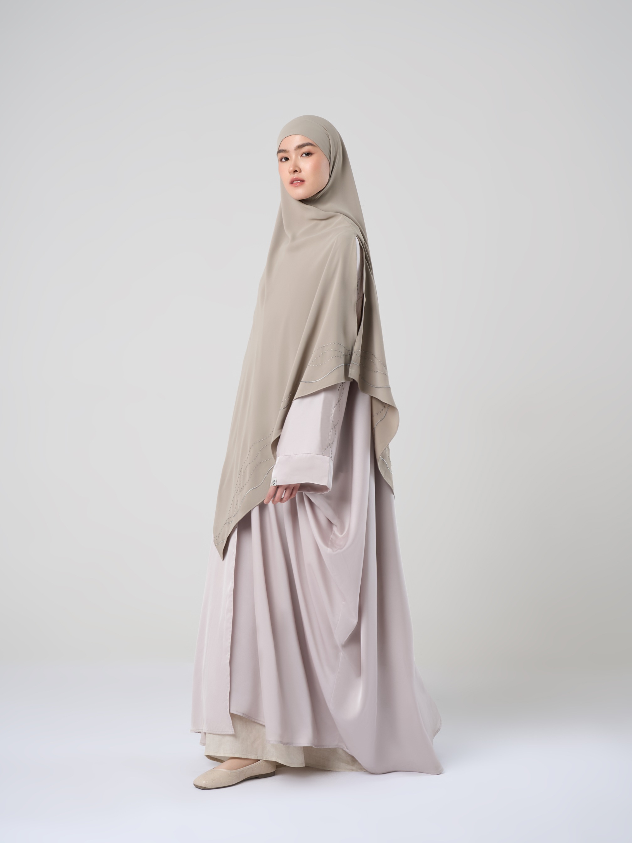 Amaya Outer - Outer Kaftan Satin