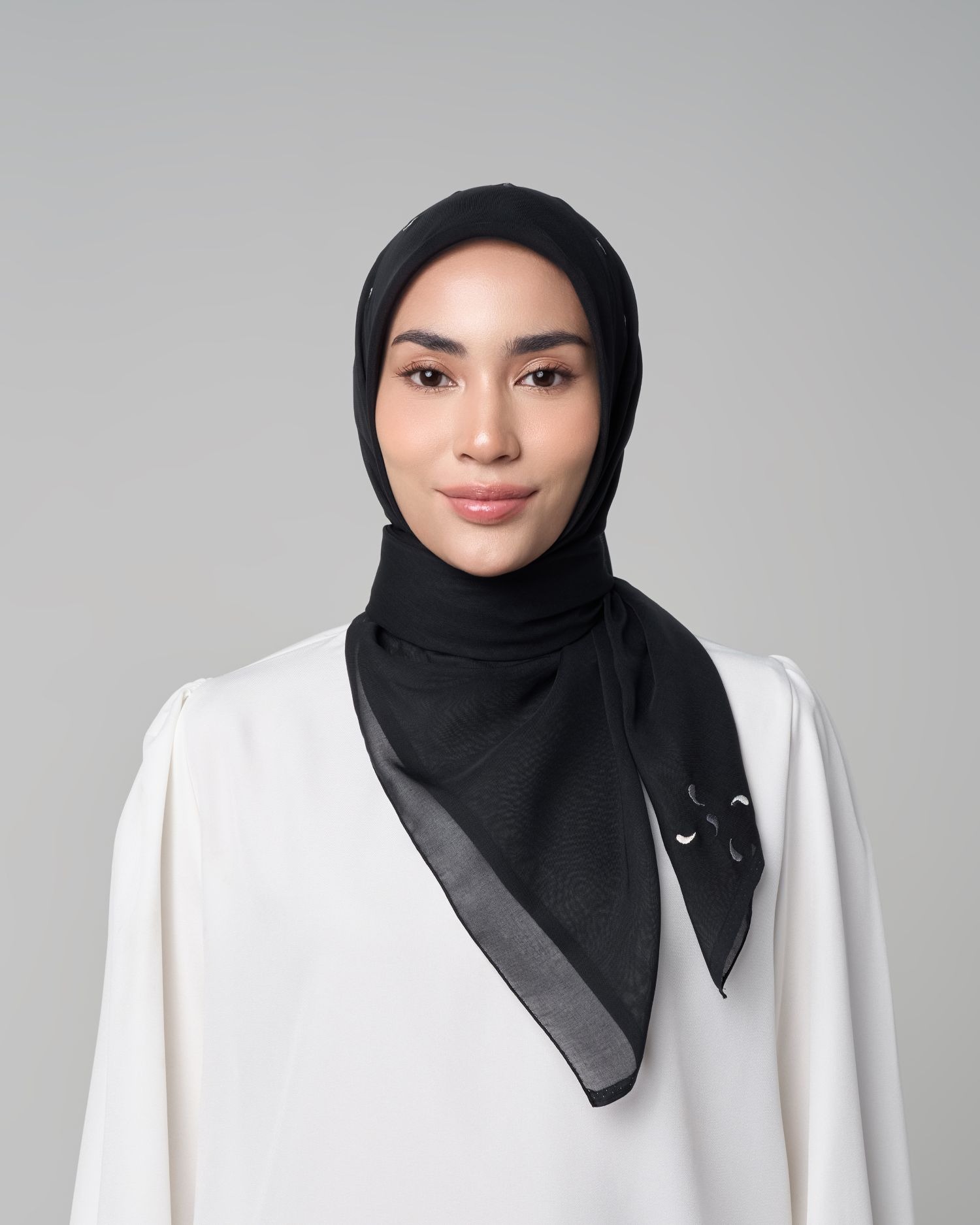 Aquira Embroidery - Hijab Segiempat Bordir Tetesan Air