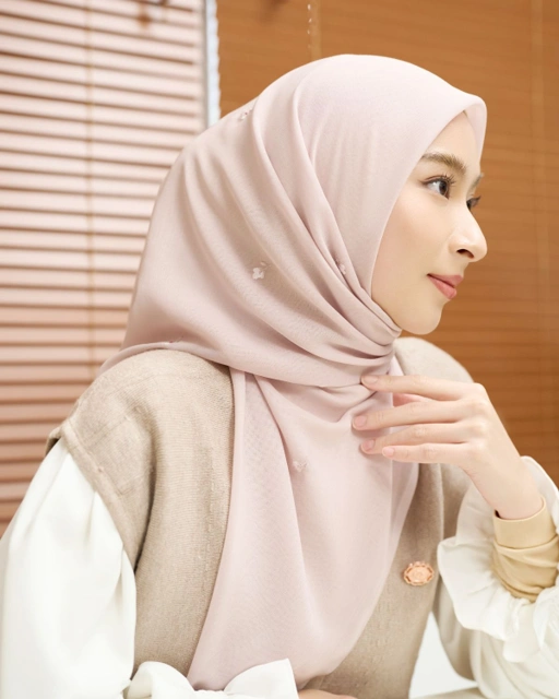 Image of Zyra Embroidery - Hijab Segiempat Bordir Bunga