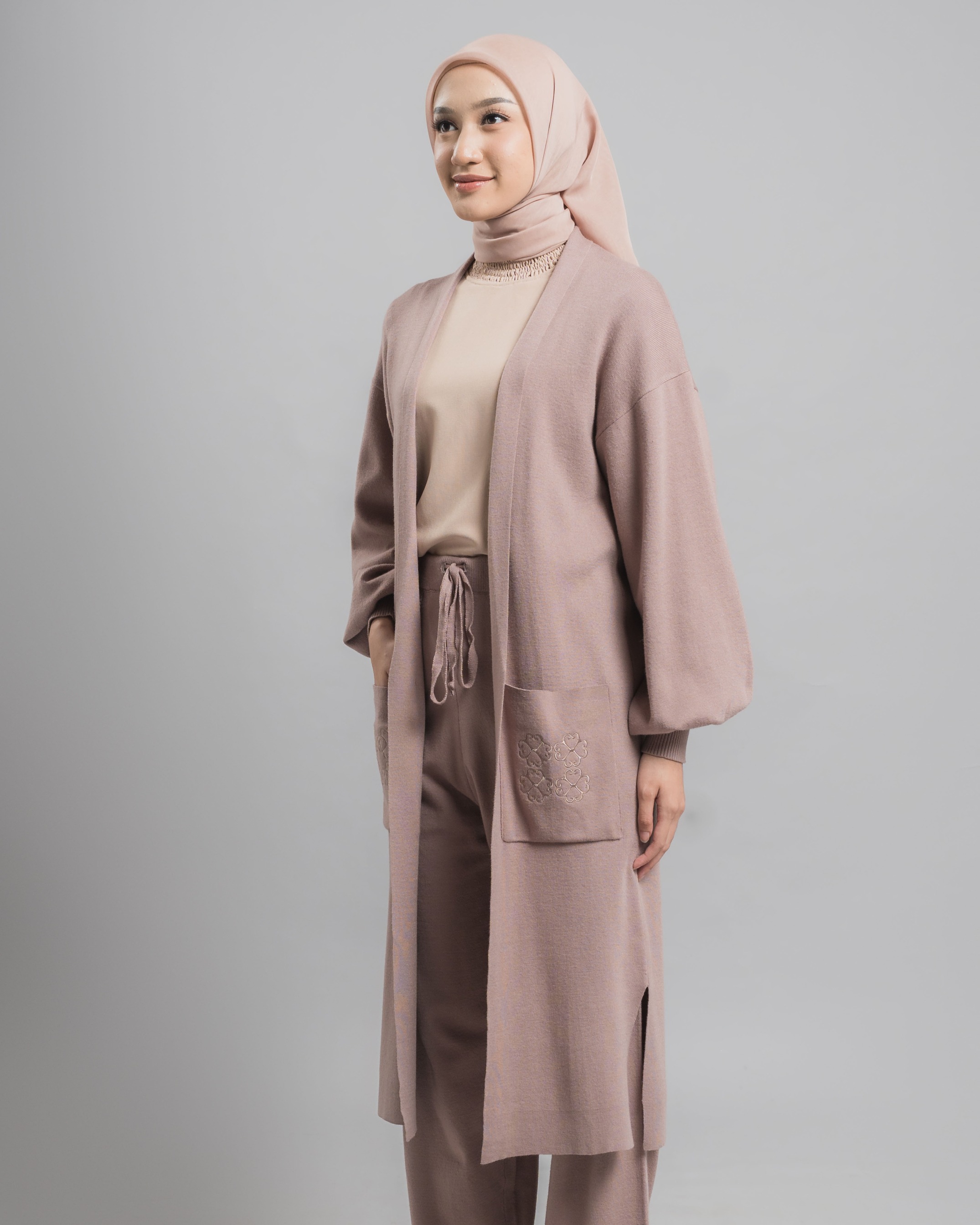 Dara Outer - Cardigan Panjang Rajut
