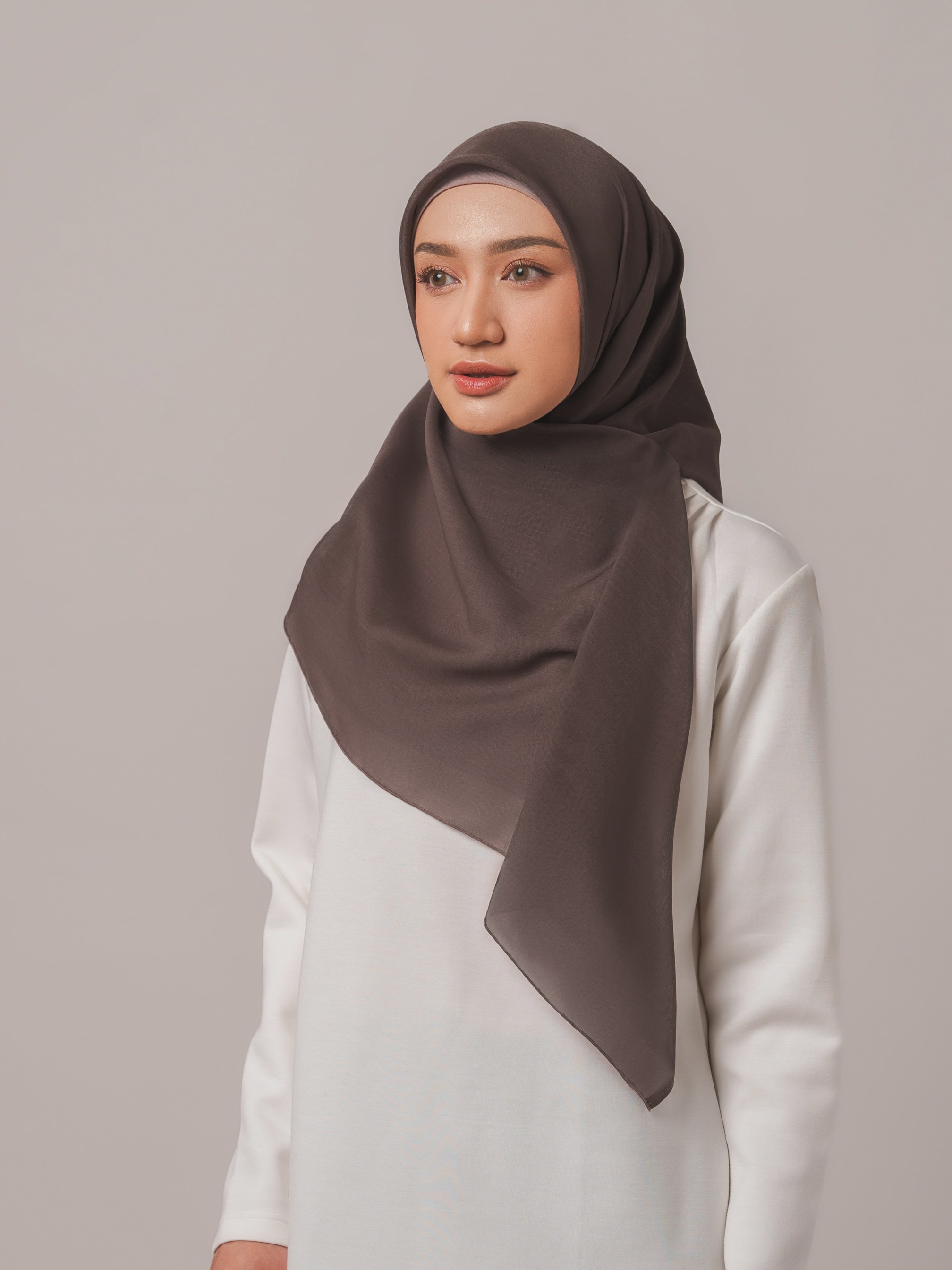 Plain Paris - Hijab Segiempat Paris Jepang Premium Brown and Cream Series