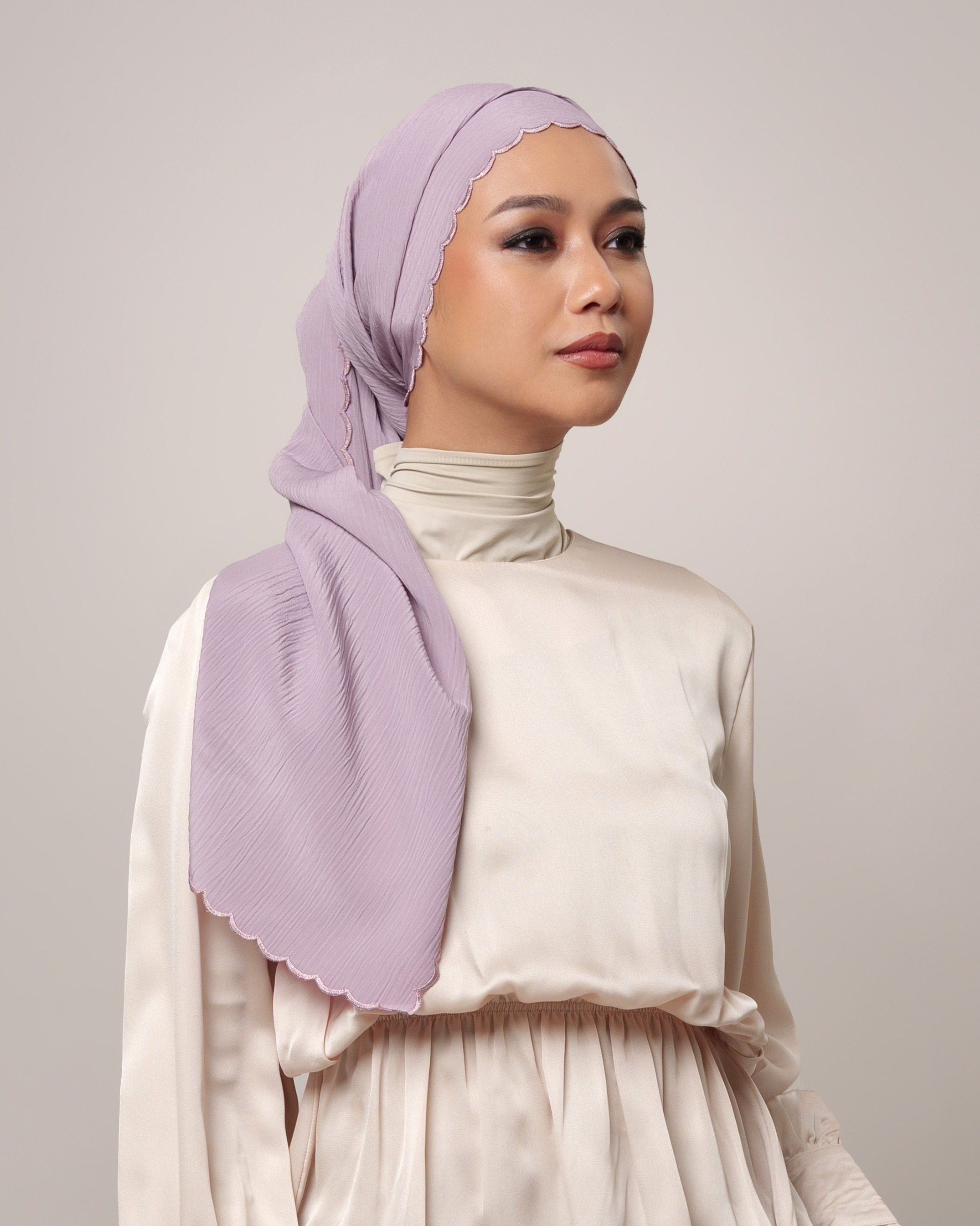 Callyta Scallop Shawl x Vira Tandia - Pashmina Bordir Gelombang