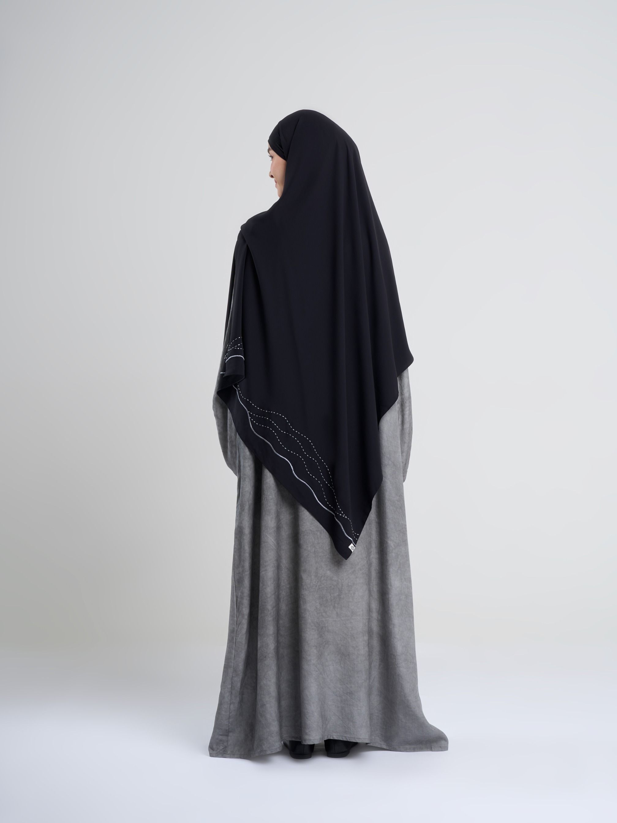Rihlah Abaya - Abaya Tencel Premium