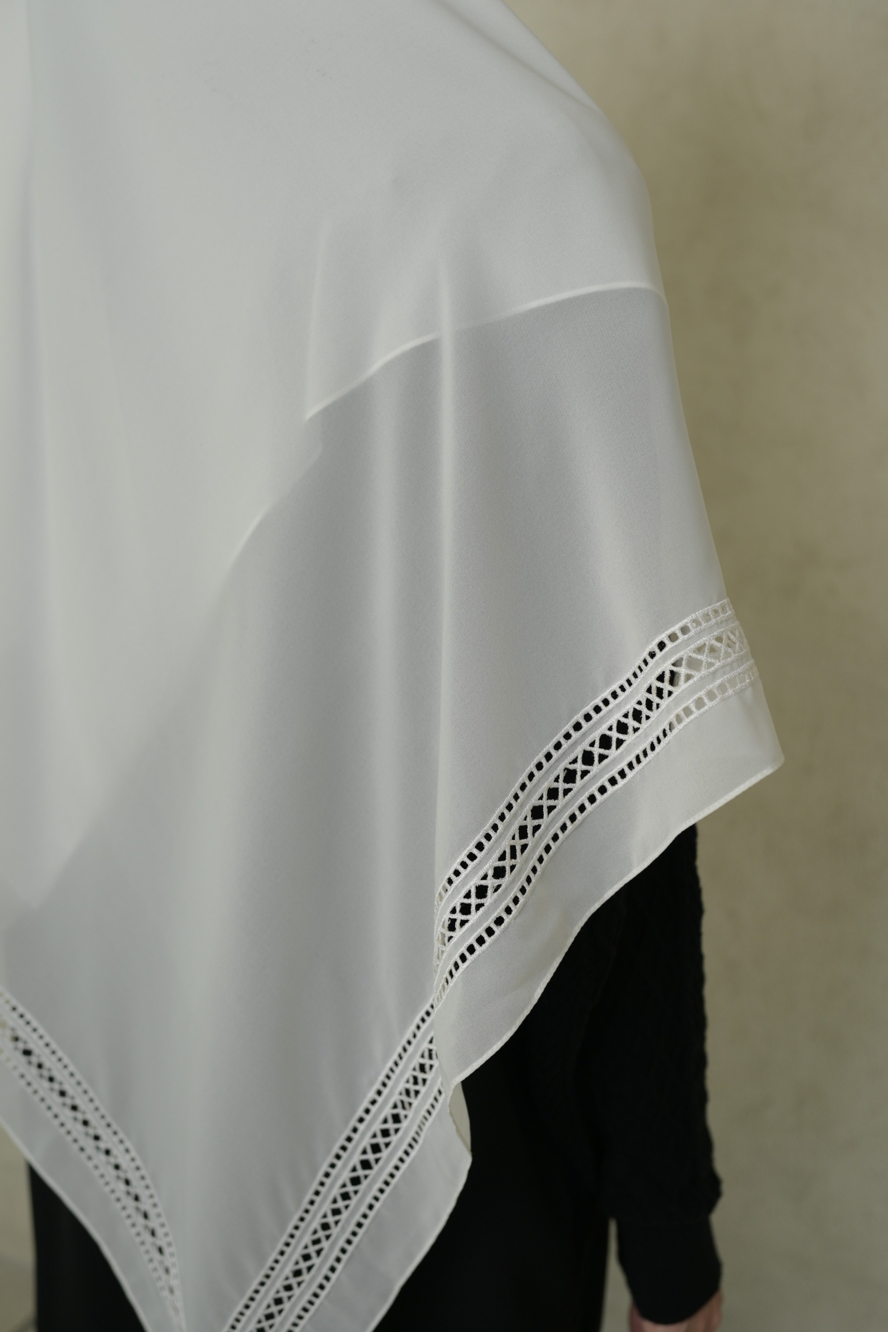 Connection by napocut x Itsar Syar’i - Sila Scarf