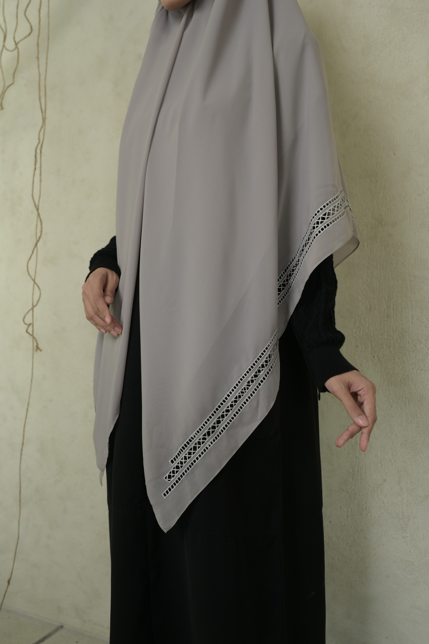 Connection by napocut x Itsar Syar’i - Sila Scarf