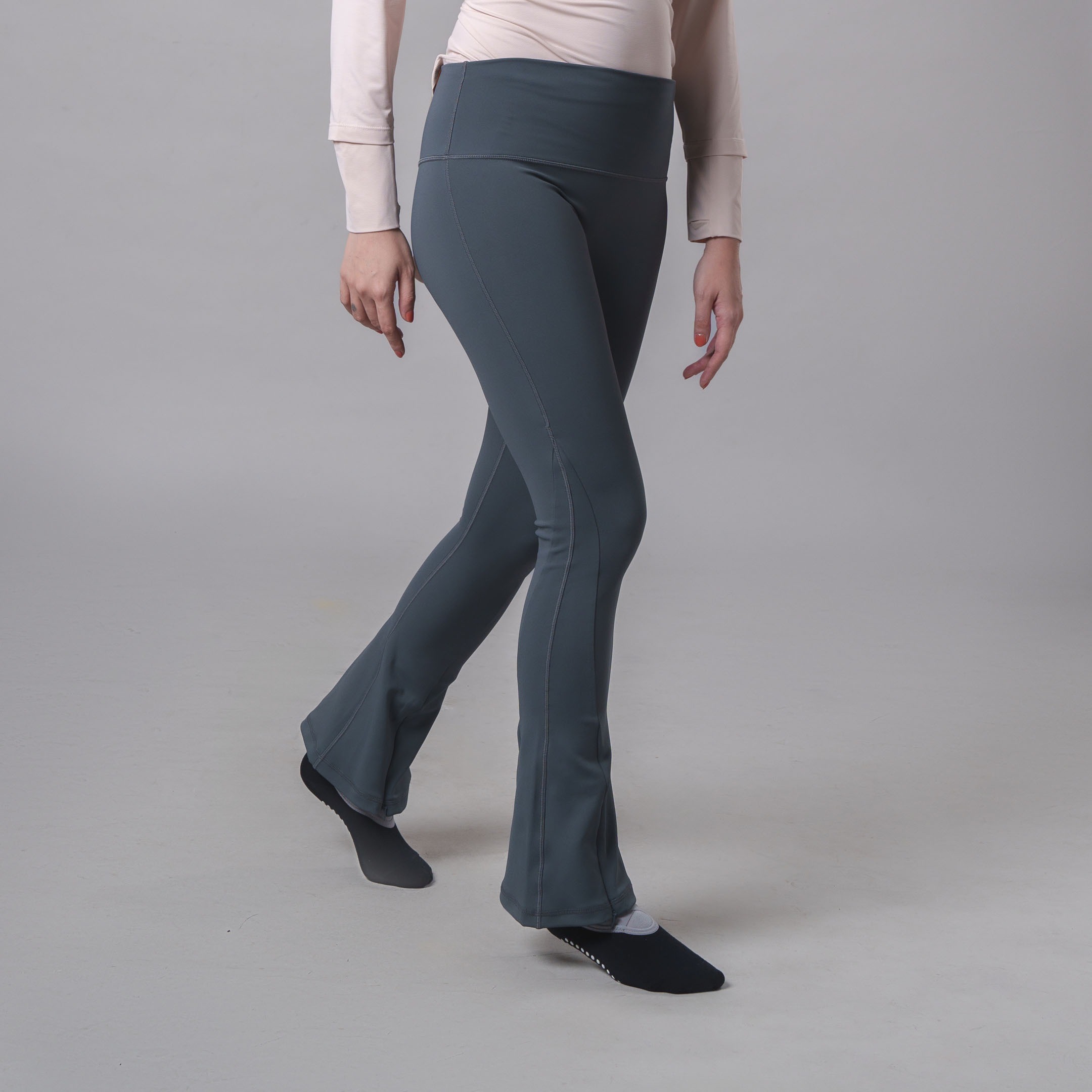 EasyOn Emma Bootcut Legging - Celana Legging Olahraga