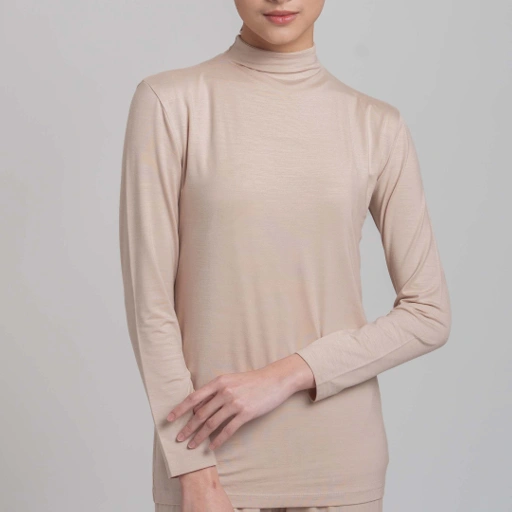 Image of Essential Turtleneck Top - Manset Tencel Premium