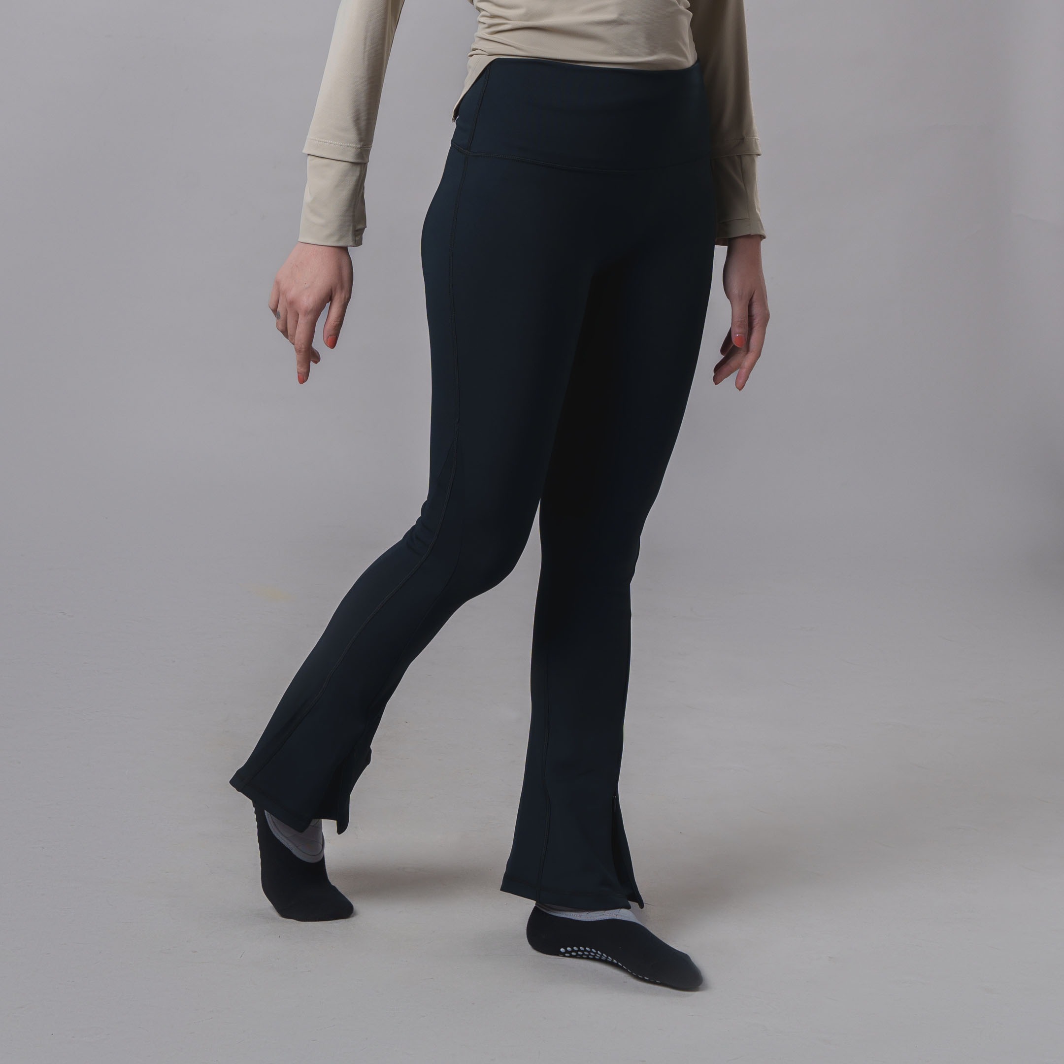 EasyOn Emma Bootcut Legging - Celana Legging Olahraga