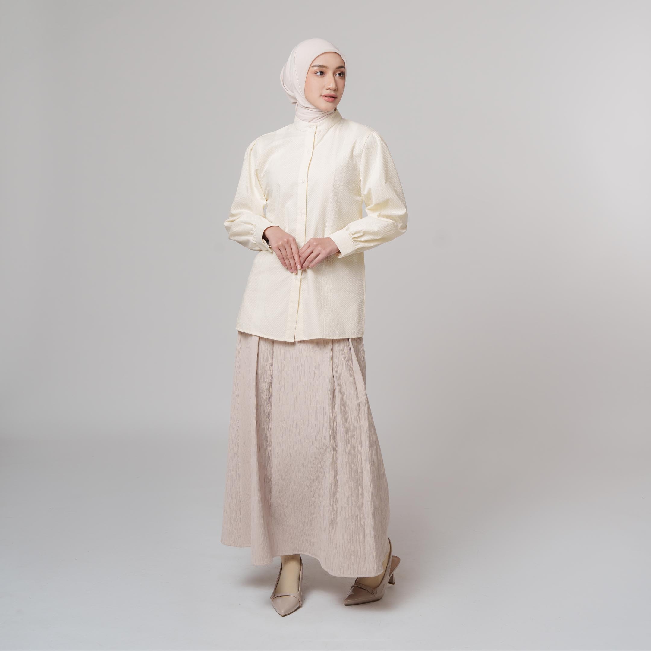 Rayan Top - Kemeja Bordir Wanita
