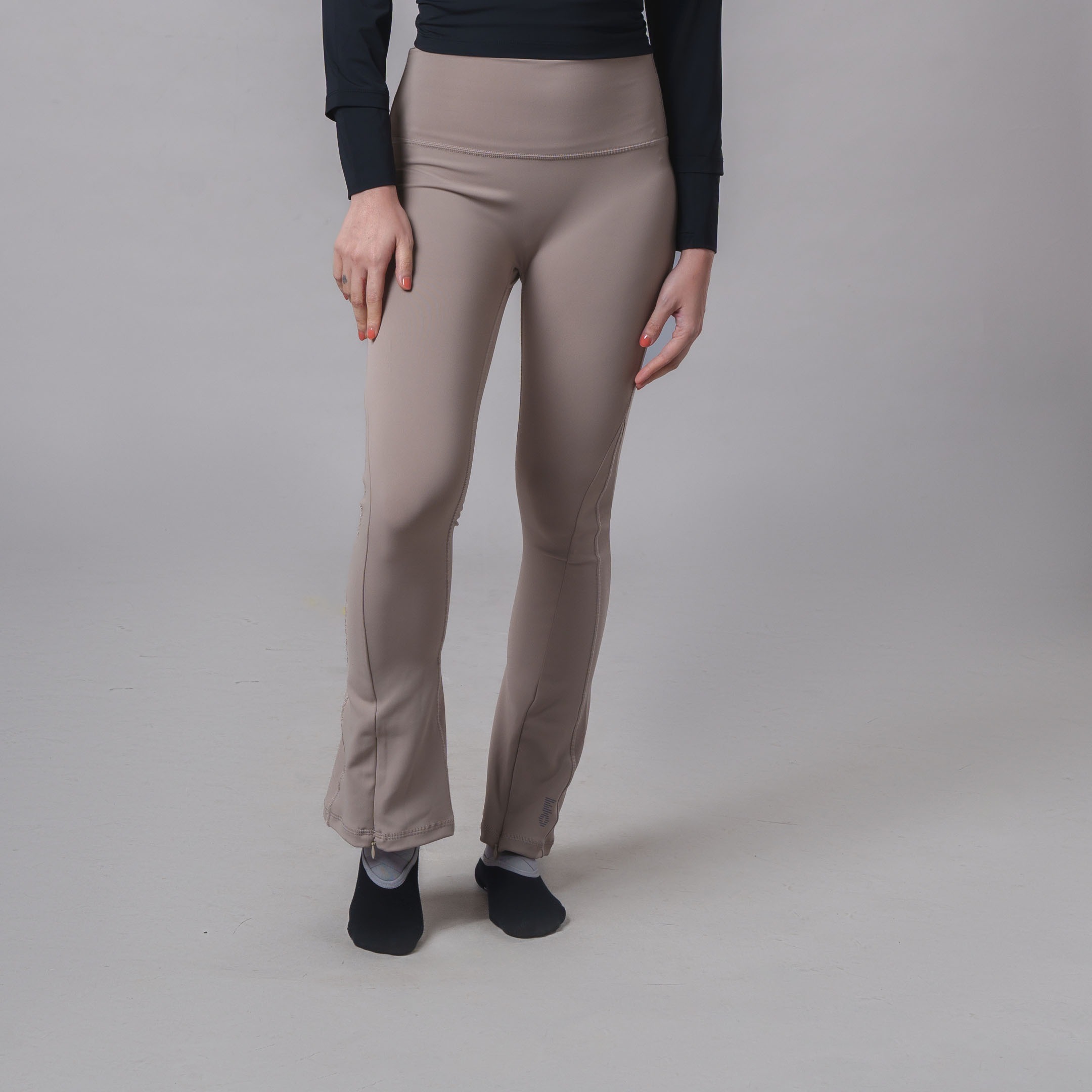 EasyOn Emma Bootcut Legging - Celana Legging Olahraga