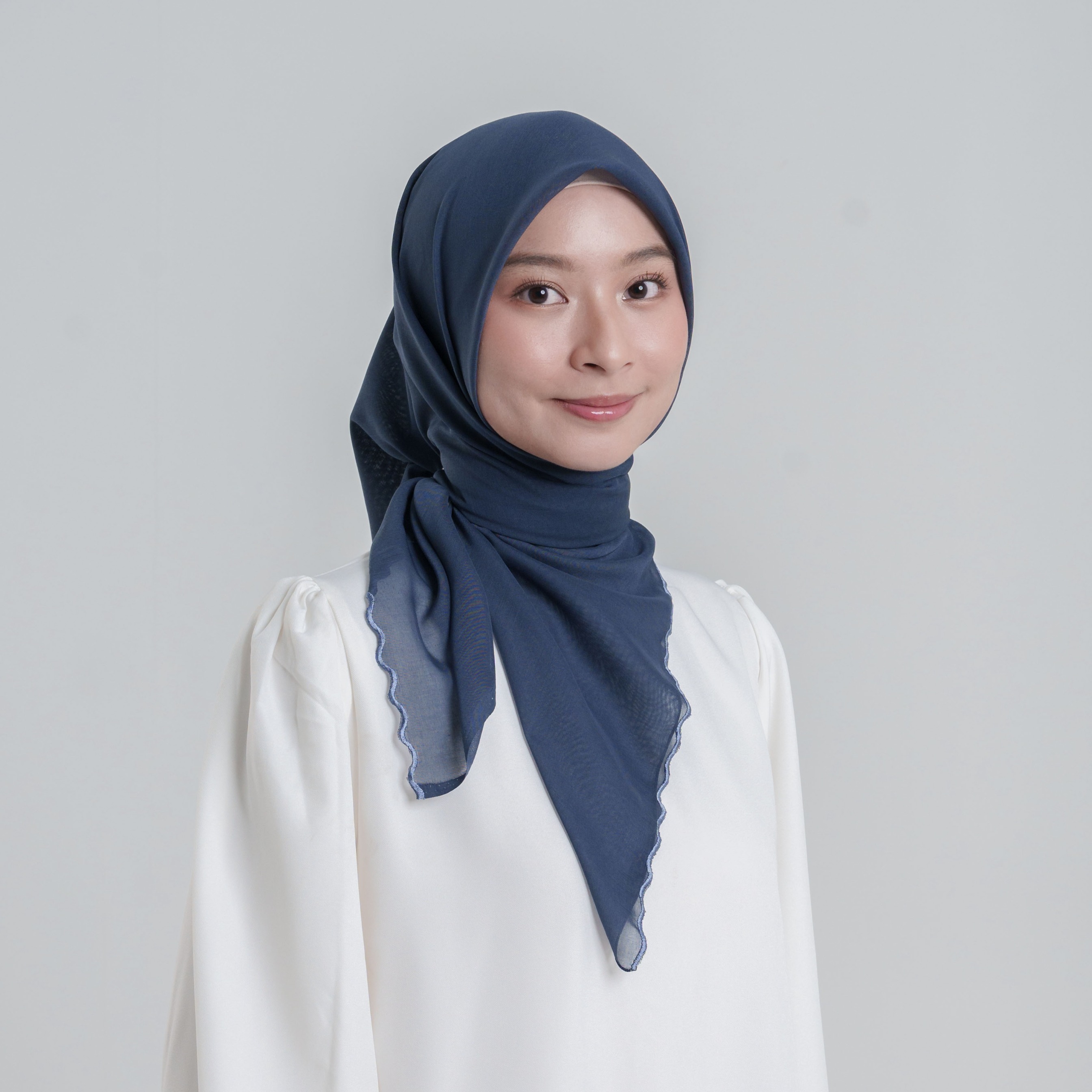 Aryn Embroidery - Hijab Segiempat Bordir Gelombang