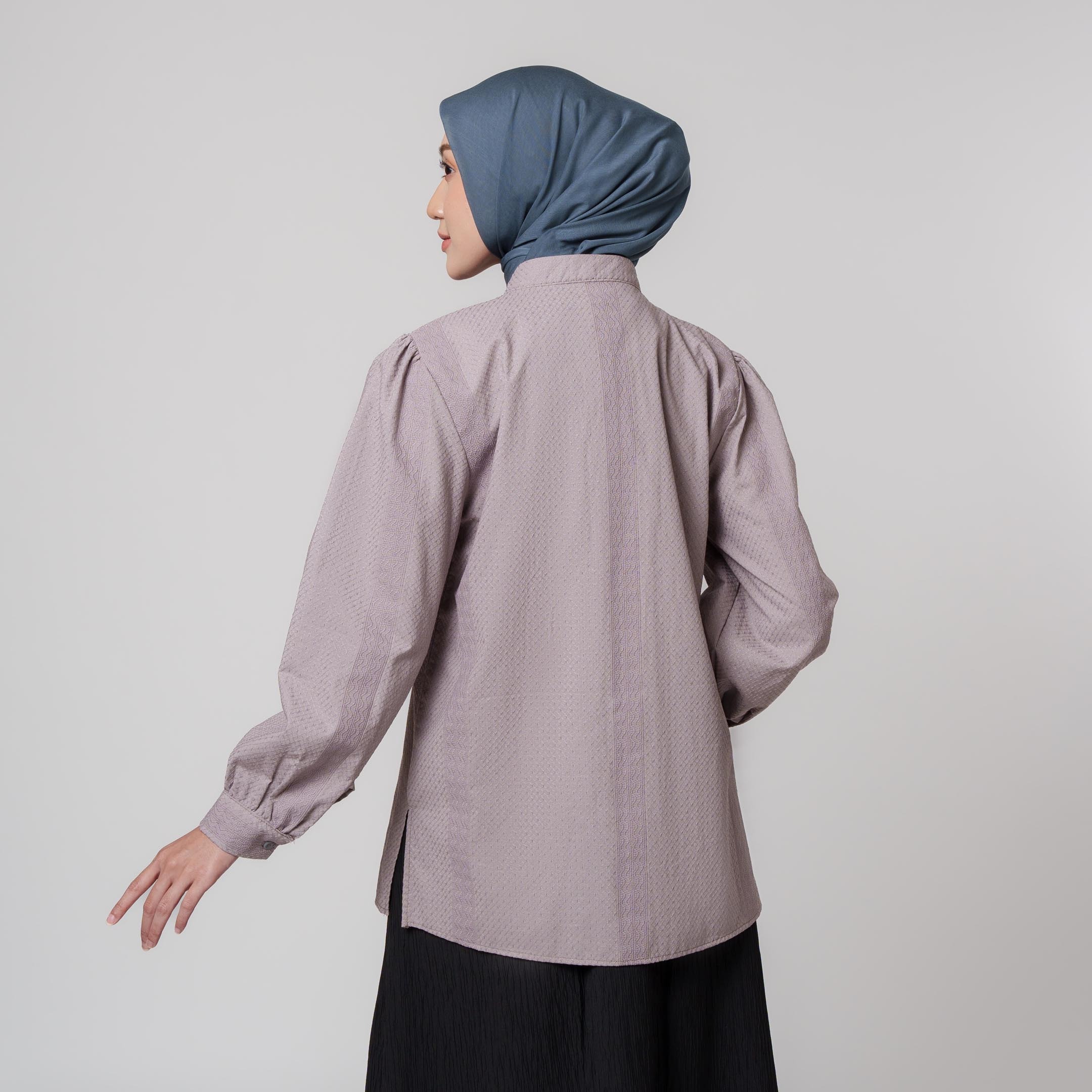 Rayan Top - Kemeja Bordir Wanita