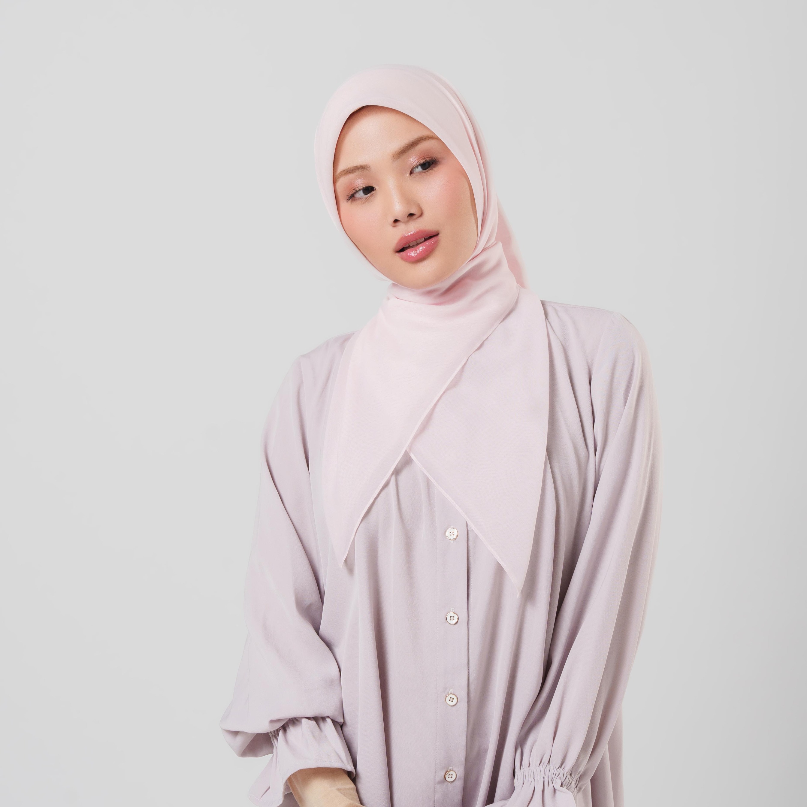 Plain Ultrasoft -  Hijab Segiempat Polos Premium