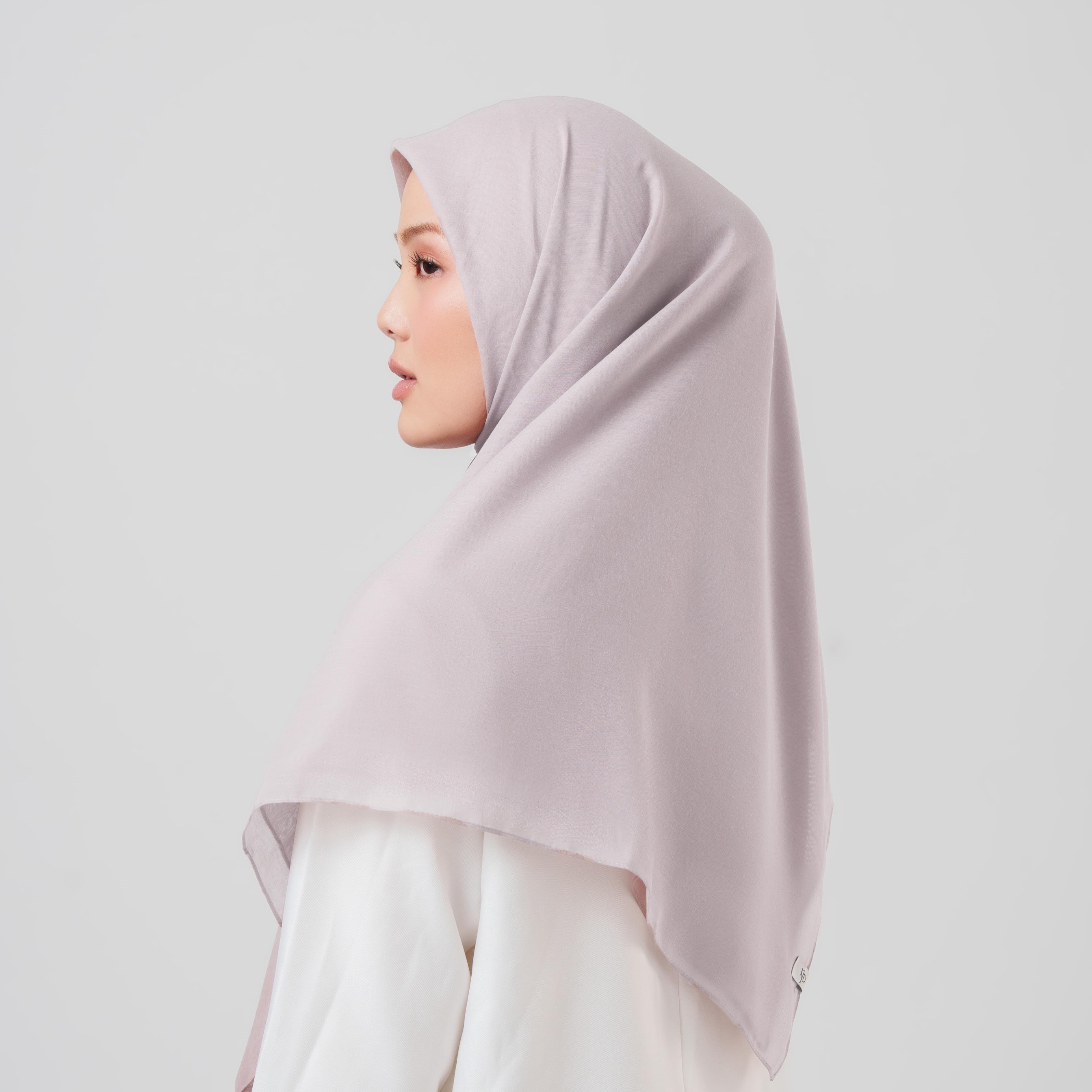 Plain Ultrasoft -  Hijab Segiempat Polos Premium