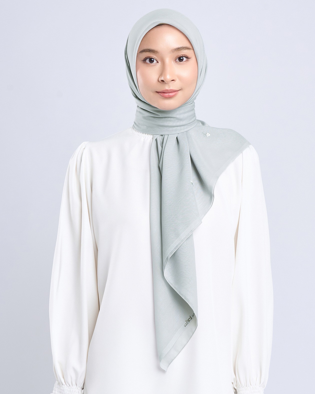 Zyra Embroidery - Hijab Segiempat Bordir Bunga