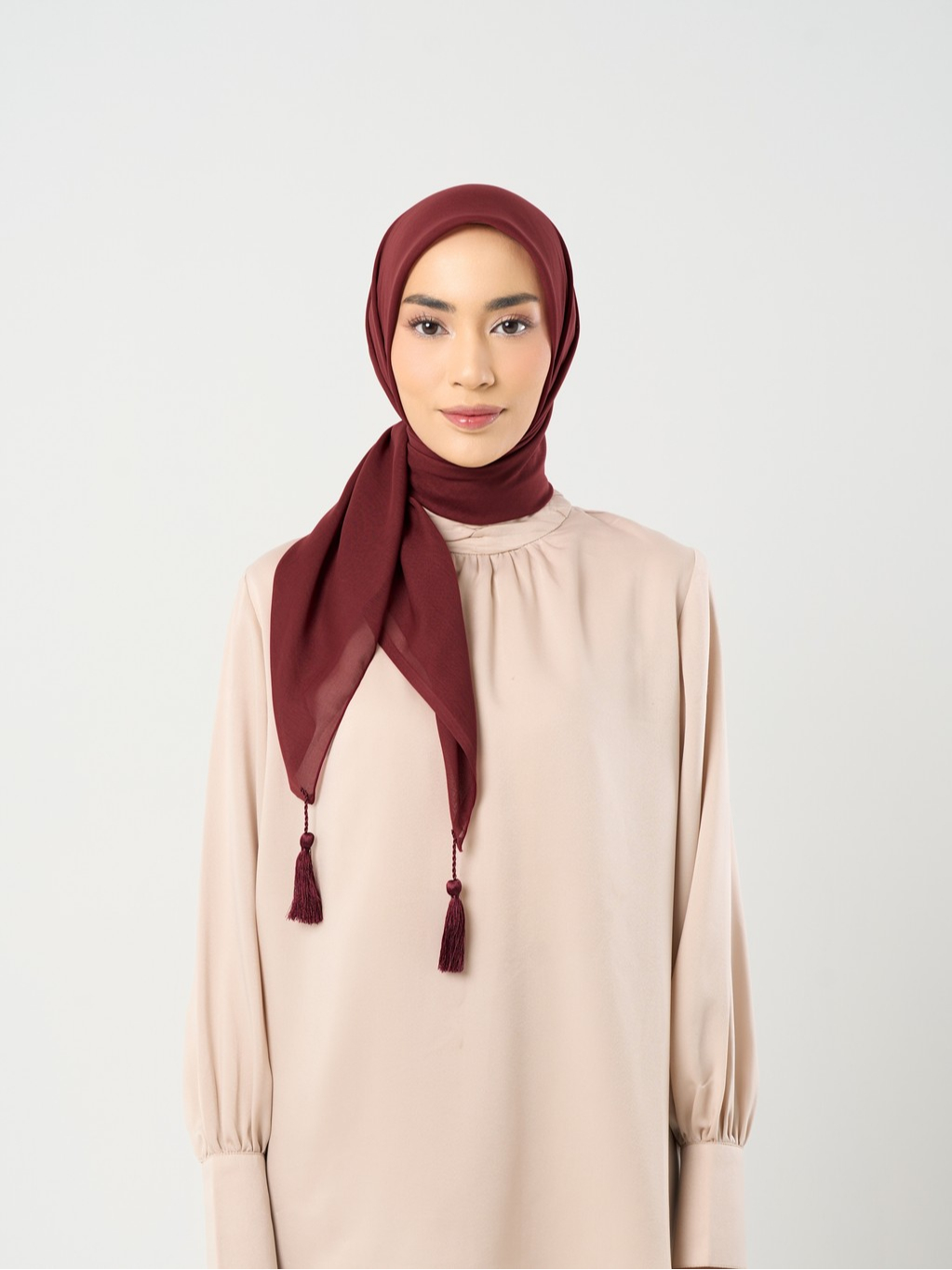Plain Tassel New Colors - Hijab Segiempat Paris Jepang Premium Ronce 115 x 115 cm