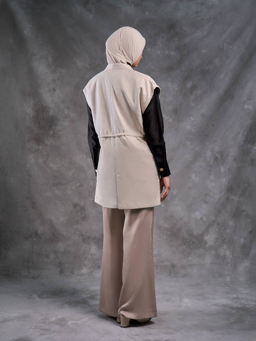 Maysa Vest - Suede Outer Premium