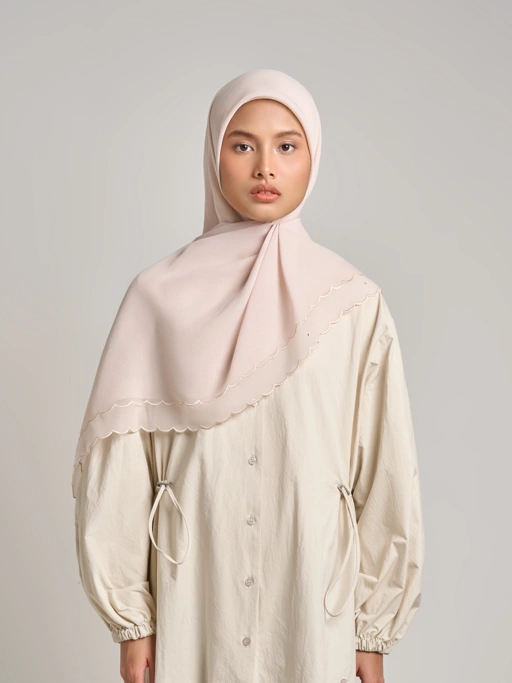 Image of Dhiya Embroidery - Hijab Segiempat Bordir Gelombang Crystal