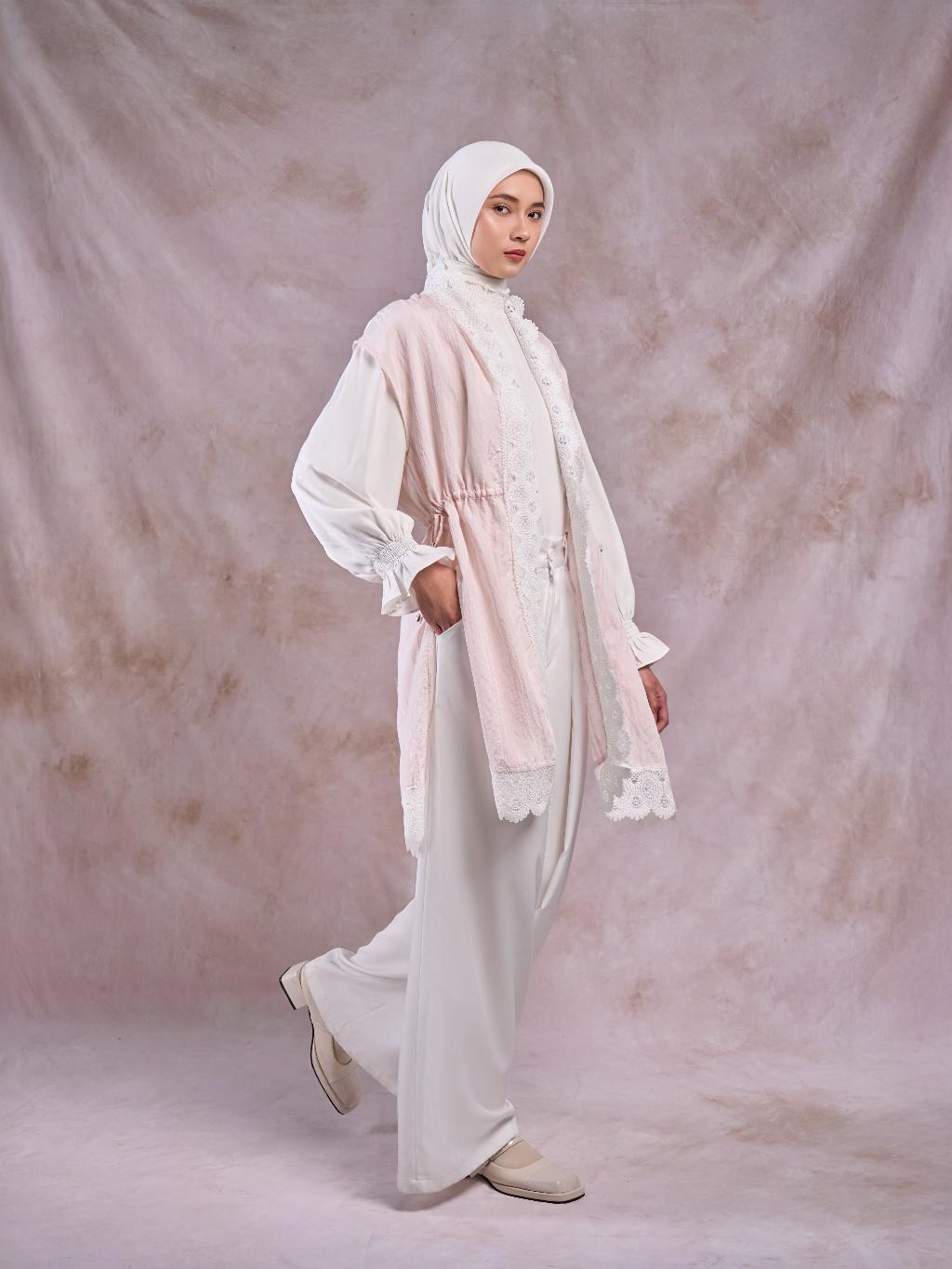Zayra Vest - Lace Outer Premium