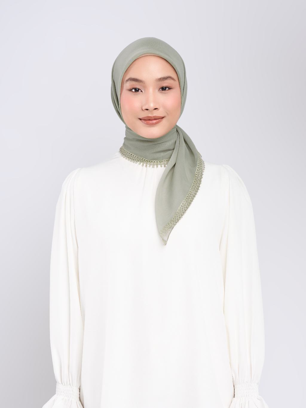 Erelia Embroidery - Hijab Segiempat Bordir Tepi Geometris