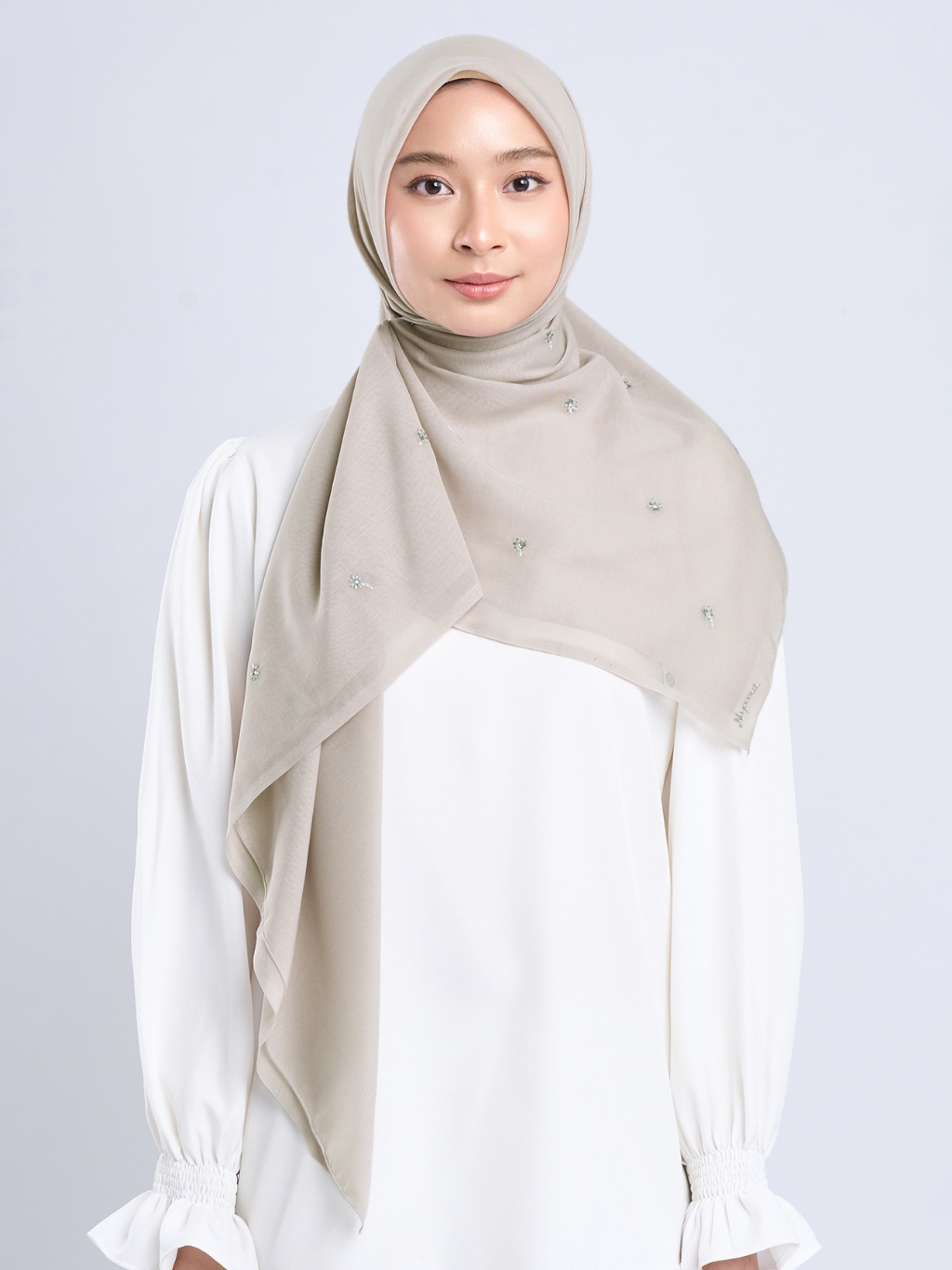 Nafi Embroidery - Hijab Segiempat Bordir Bunga