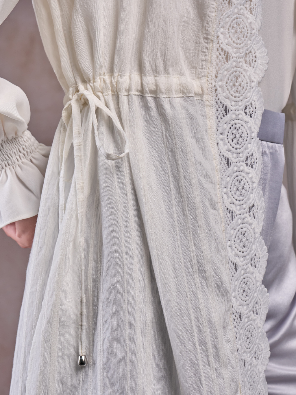 Zayra Vest - Lace Outer Premium