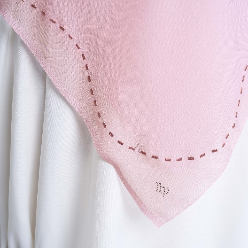 Haniya Embroidery - Hijab Segiempat Bordir Jejak Langkah
