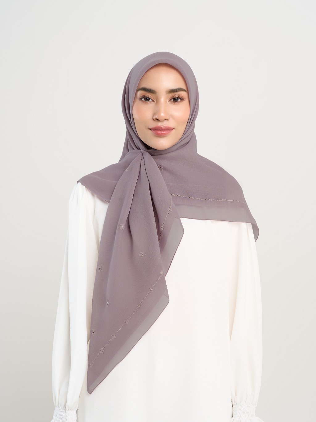 Runi Embroidery - Hijab Segiempat Bordir Bunga Crystal