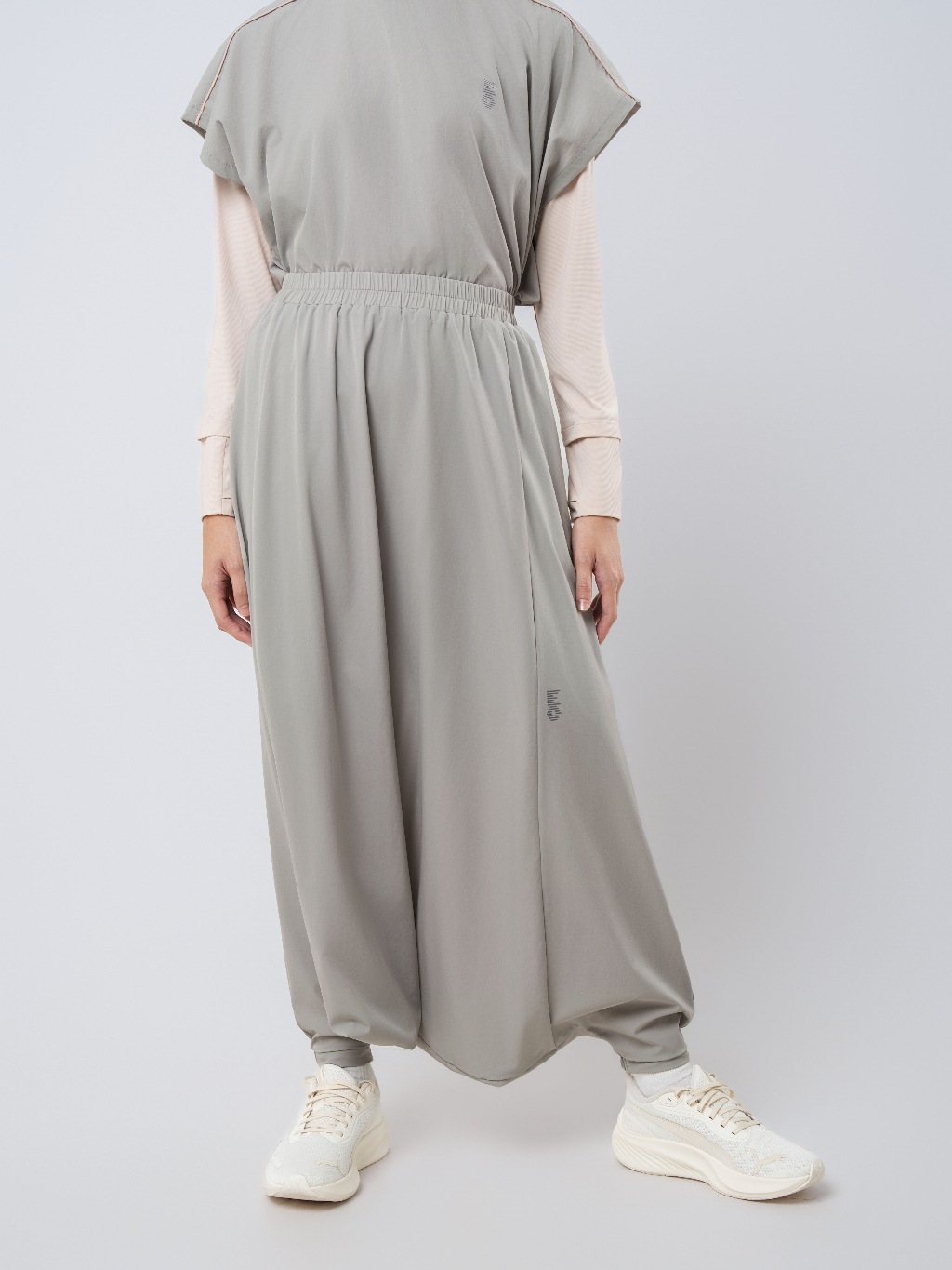 EasyOn Tura Harem Pants - Celana Harem Olahraga