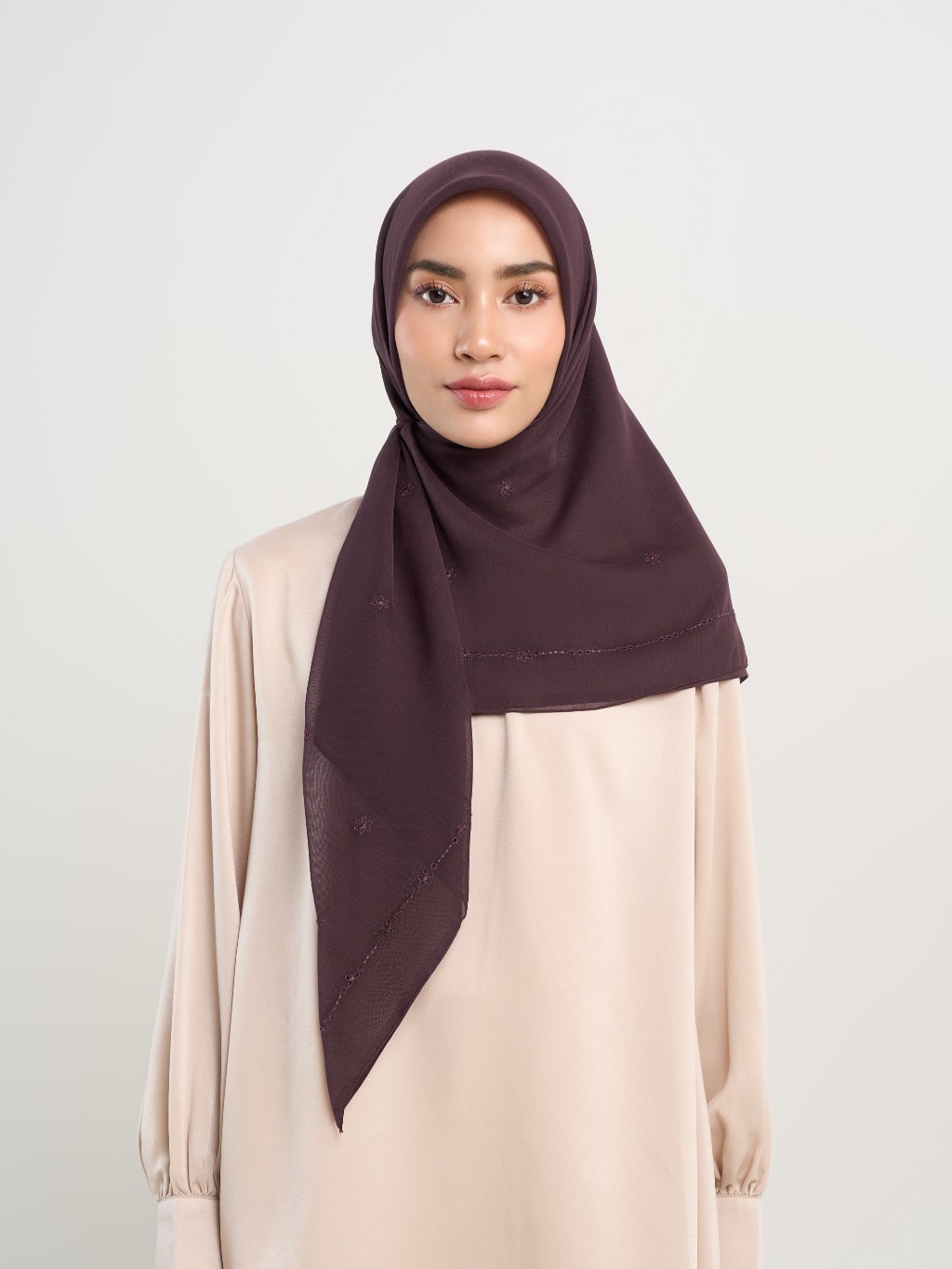 Runi Embroidery - Hijab Segiempat Bordir Bunga Crystal