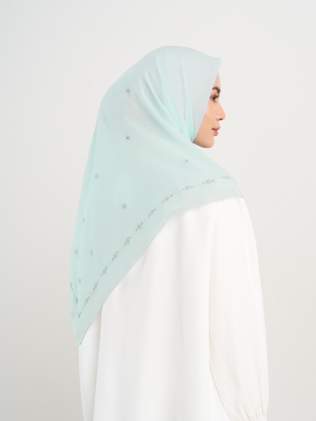 Runi Embroidery - Hijab Segiempat Bordir Bunga Crystal