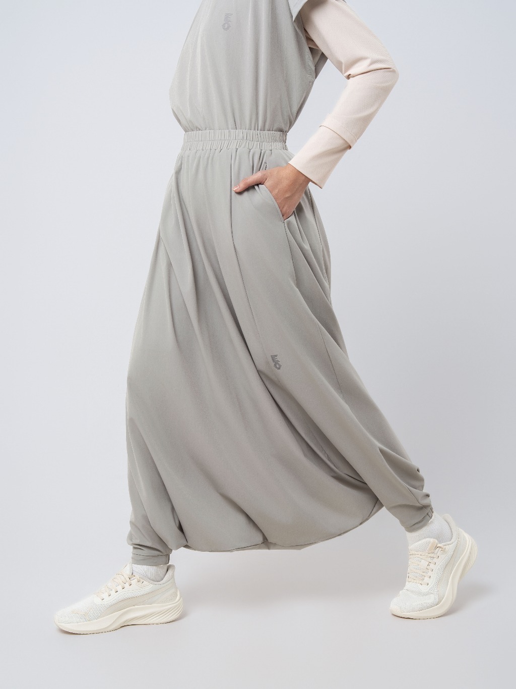 EasyOn Tura Harem Pants - Celana Harem Olahraga