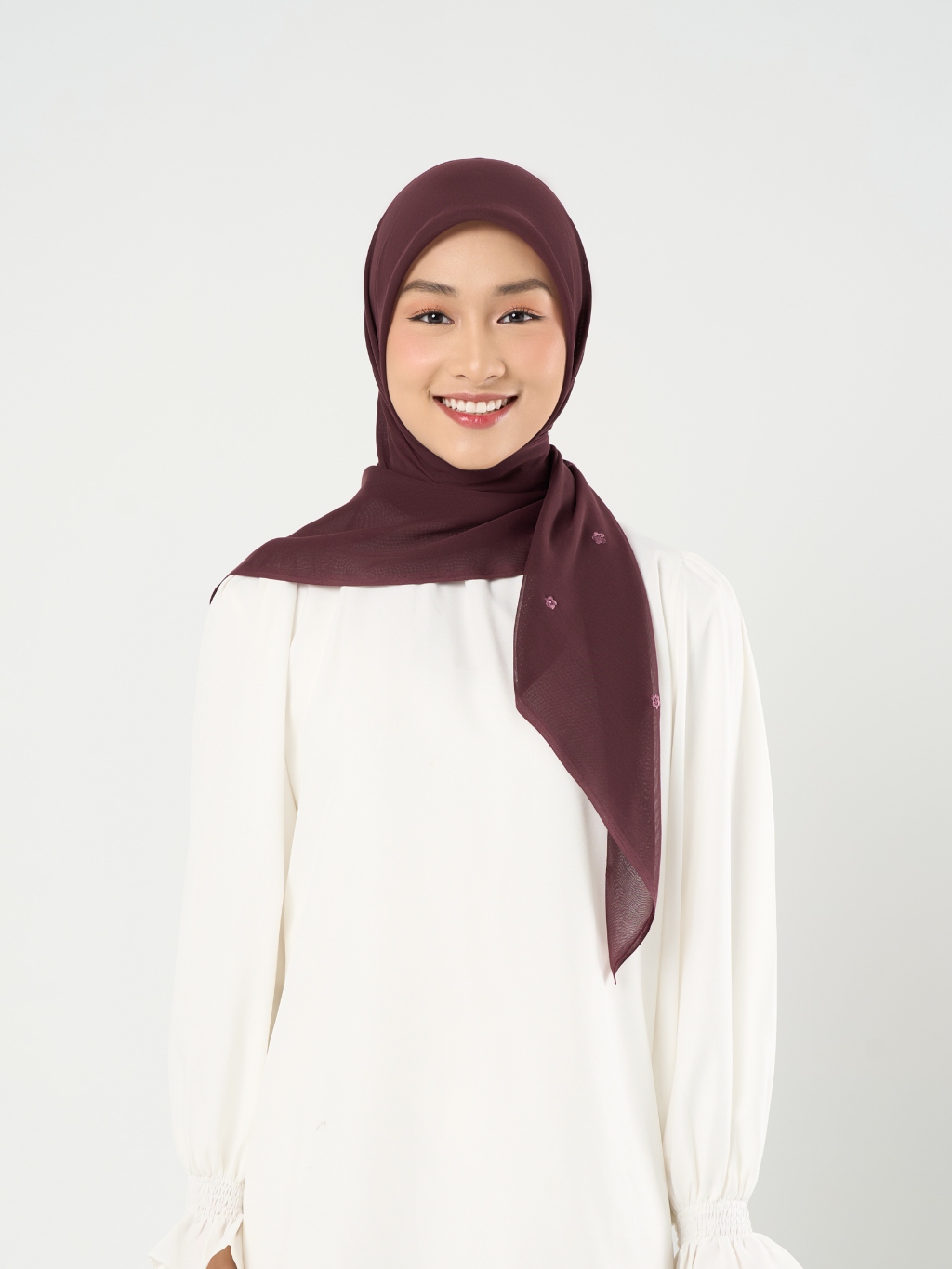 Ayara Embroidery - Hijab Segiempat Bordir Bunga Crystal