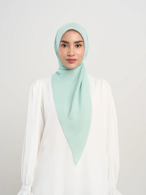 Image of Kenna Embroidery - Hijab Segiempat Bordir Bunga Crystal