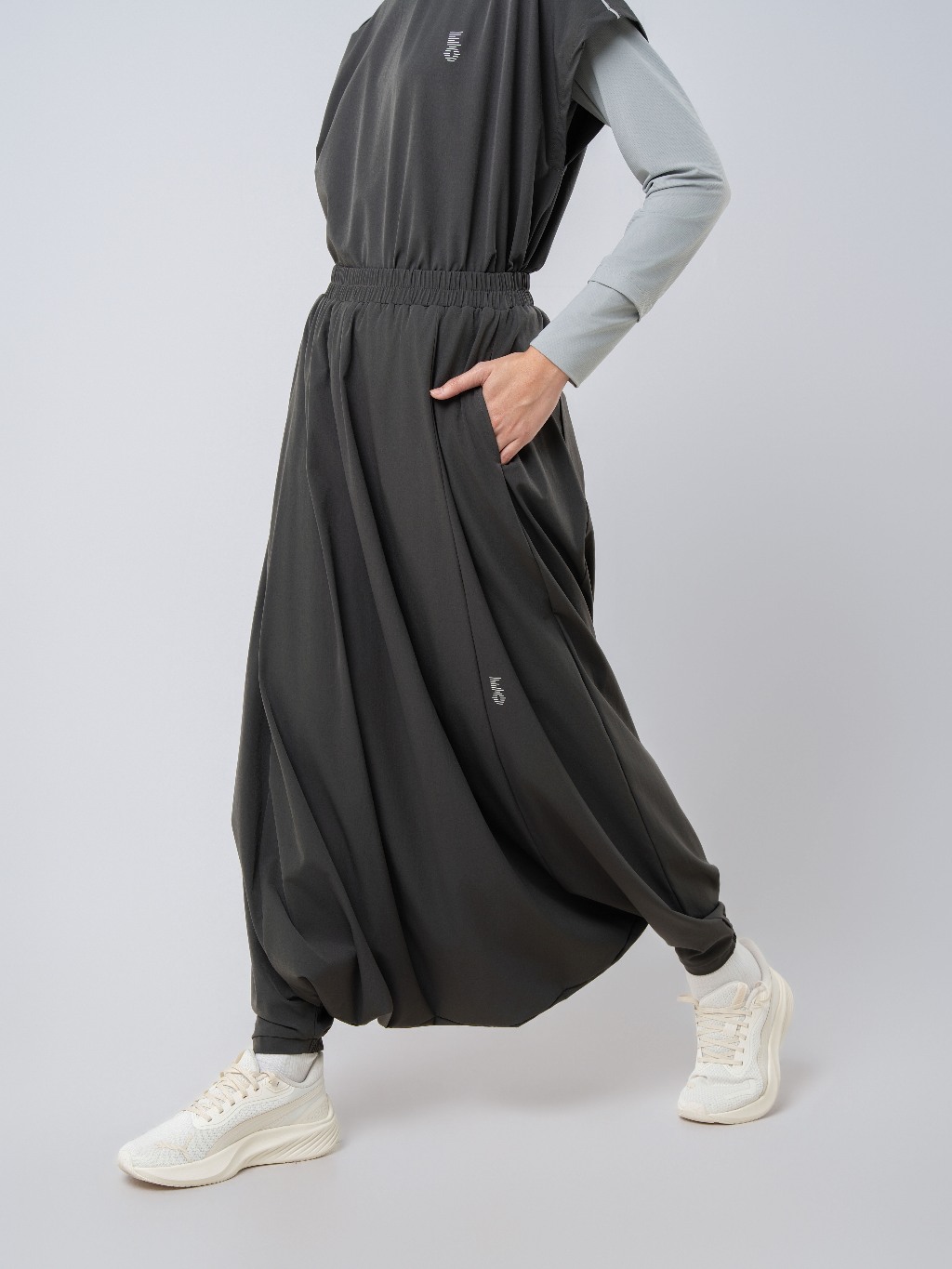 EasyOn Tura Harem Pants - Celana Harem Olahraga