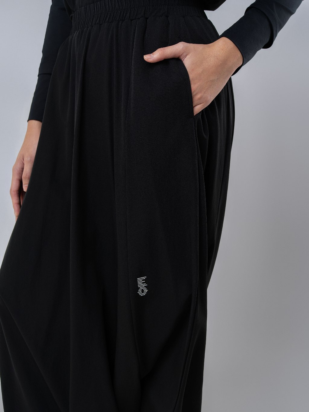 EasyOn Tura Harem Pants - Celana Harem Olahraga