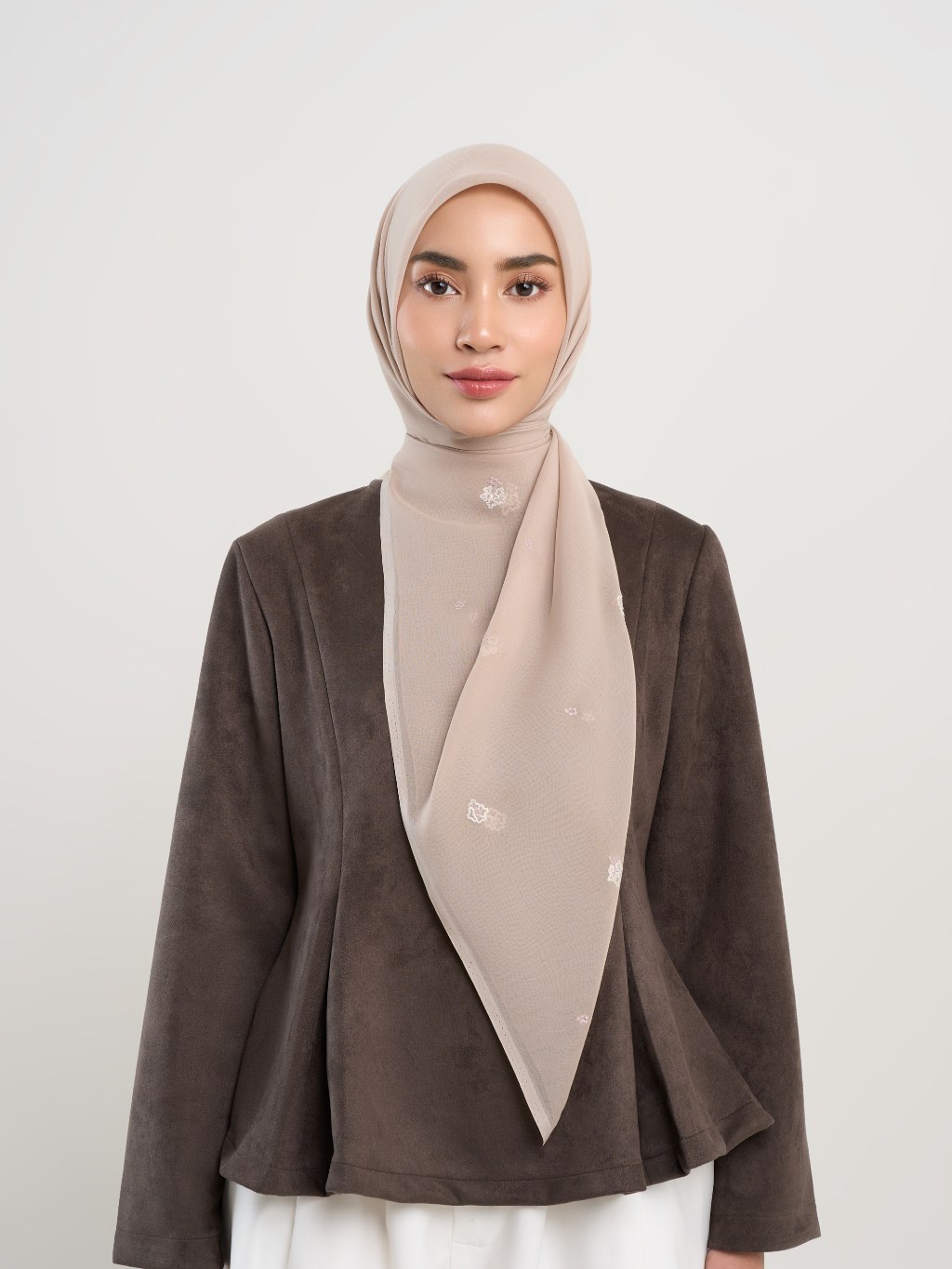 Kenna Embroidery - Hijab Segiempat Bordir Bunga Crystal