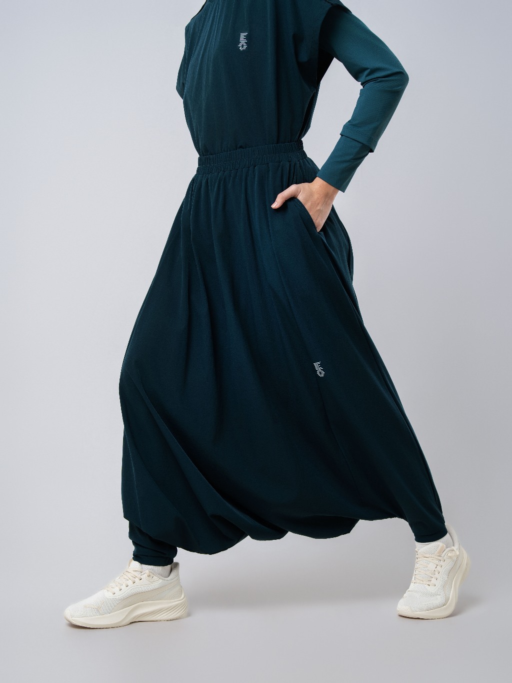 EasyOn Tura Harem Pants - Celana Harem Olahraga