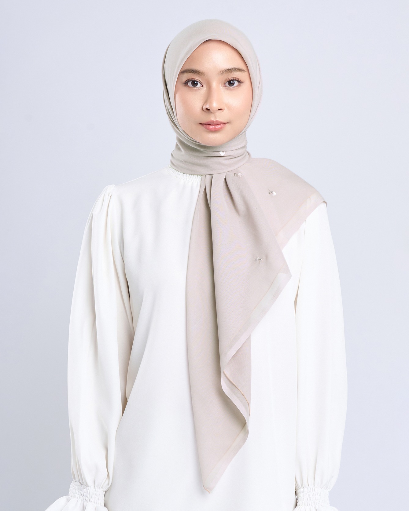 Zyra Embroidery - Hijab Segiempat Bordir Bunga