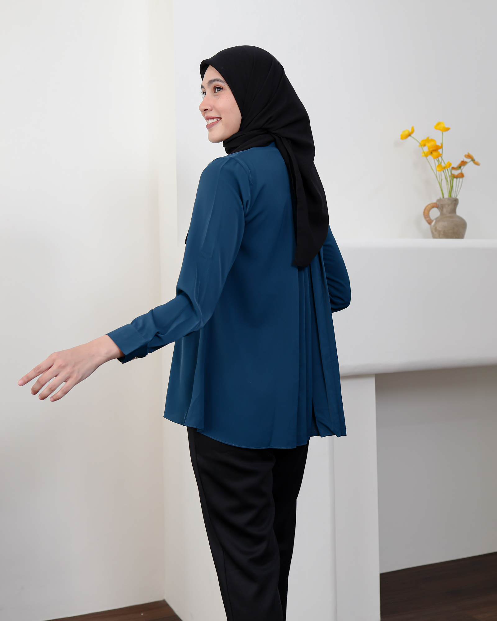 Zysku Xena | Pianna Blouse - 3 Warna | Blus Atasan Kantor Basic Polos Lengan Panjang Opnesel