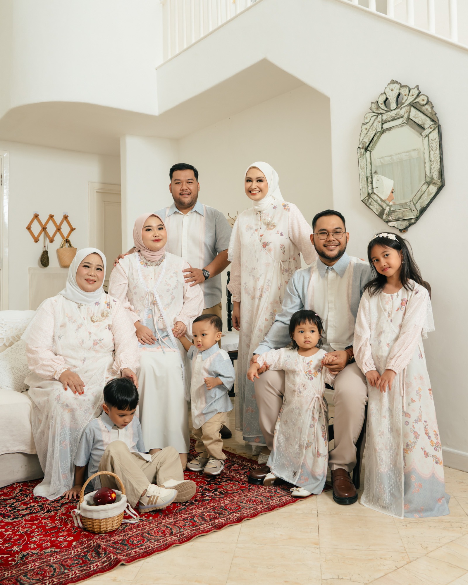 Zysku Xena | Windsor Family Set - Porcelain