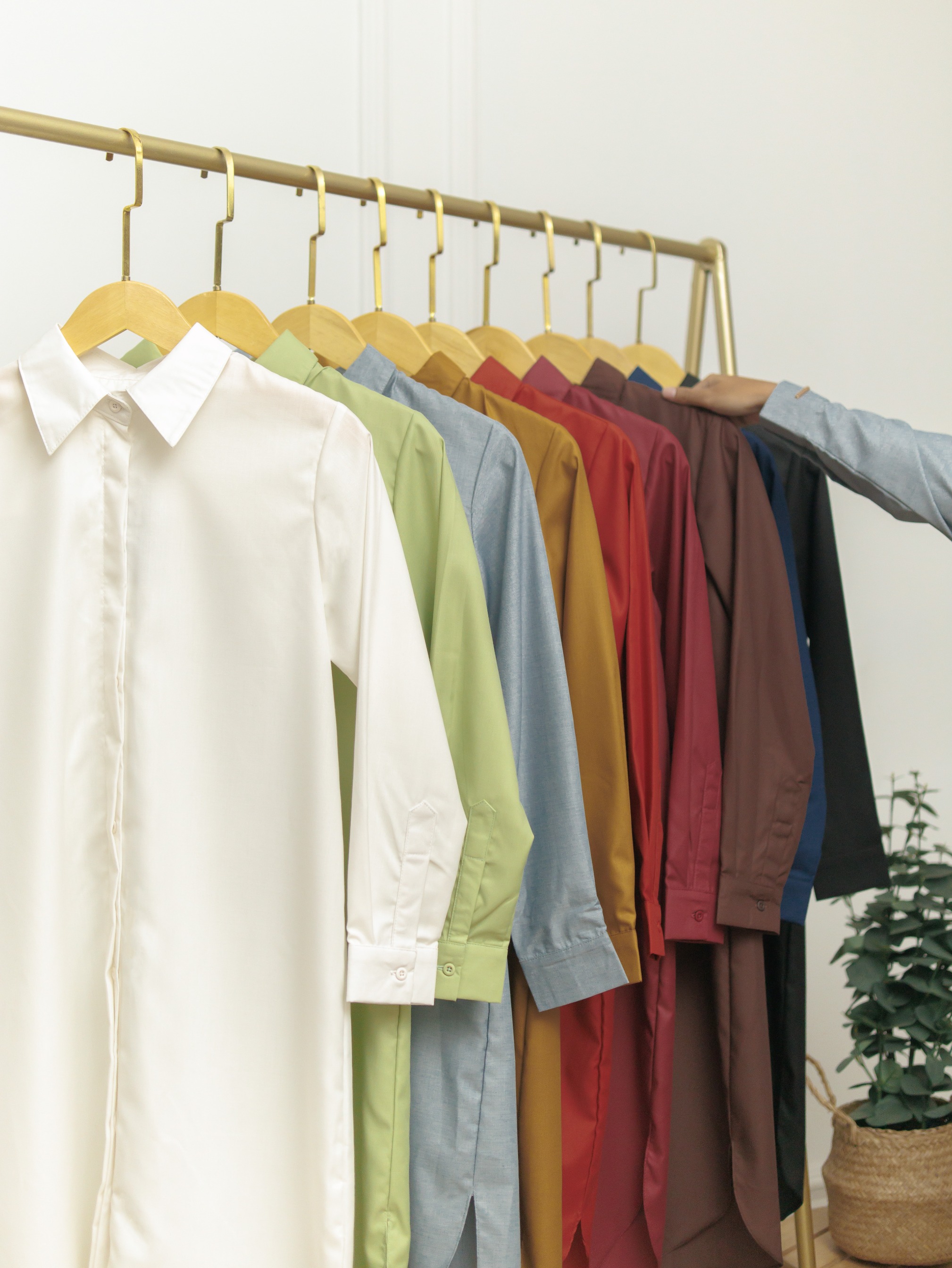 Zysku Xena | Basic Long Shirt - 9 Warna | Kemeja Kerja Polos Kantor Wanita Lengan Panjang