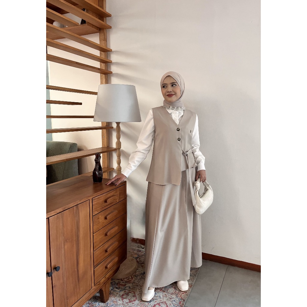 Zysku Xena | Minor Defect | Isvara One Set - 5 Warna | Setelan Vest Rok Kerja Kantor Wanita
