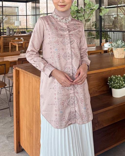 Image of Zysku Xena | Afrin Basic Shirt | Kemeja Kantor Wanita Lengan Panjang