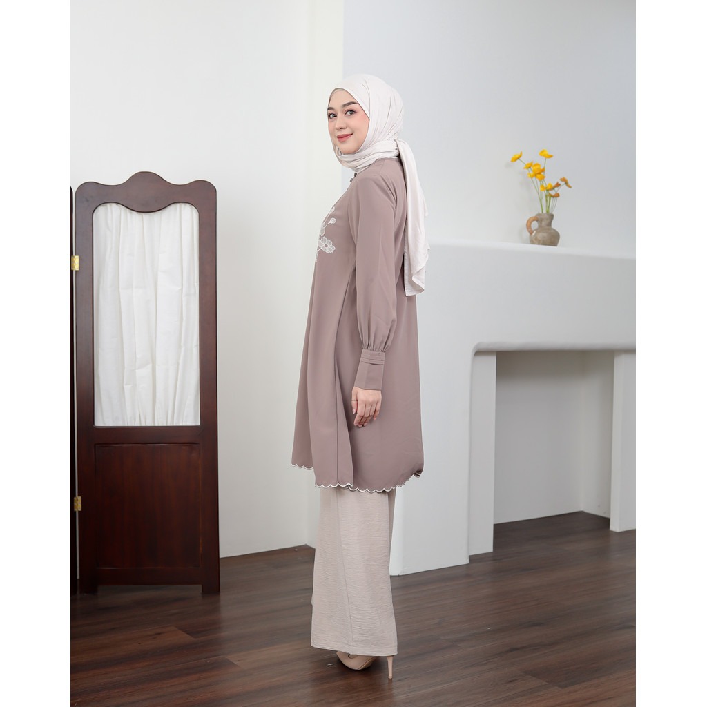 Zysku Xena | Vionne Tunic | Minor Defect | Atasan Tunik Bordir Lengan Panjang