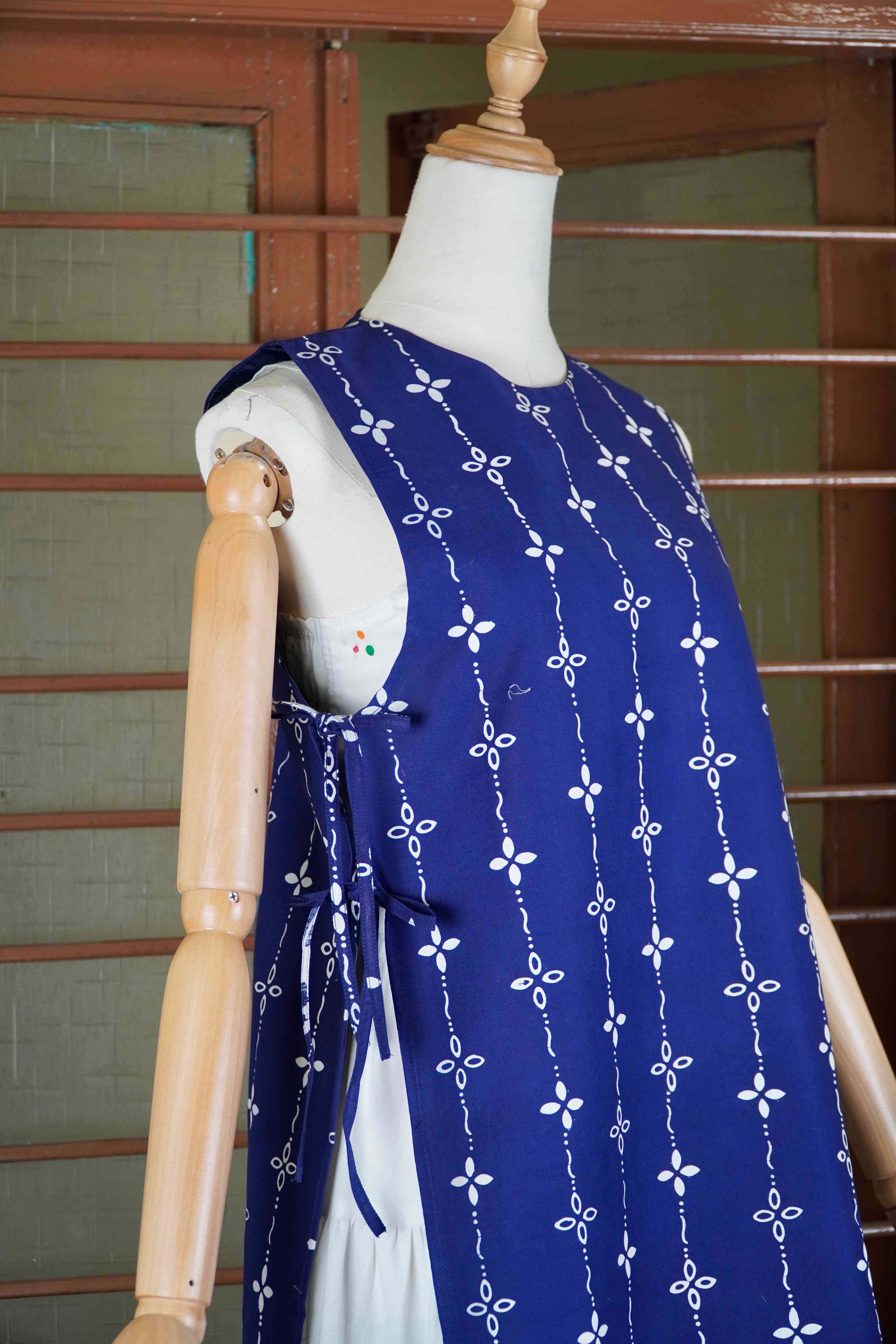 BOOLAO Kumeli Vest Navy Blue (Rompi outer Batik Kawung) - Biru Dongker