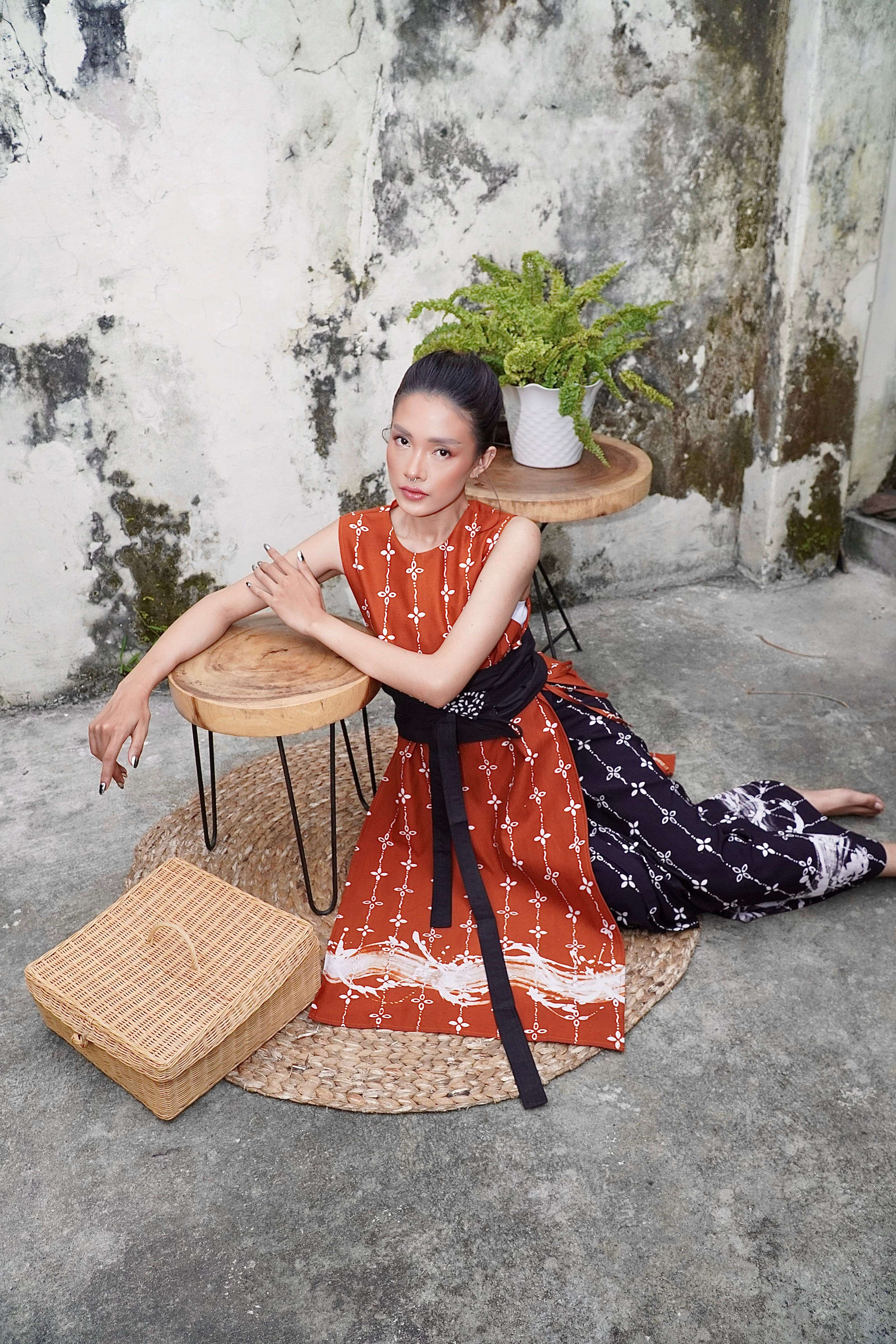 BOOLAO Kumeli Vest Caramel (Rompi Outer Batik Kawung) - Coklat