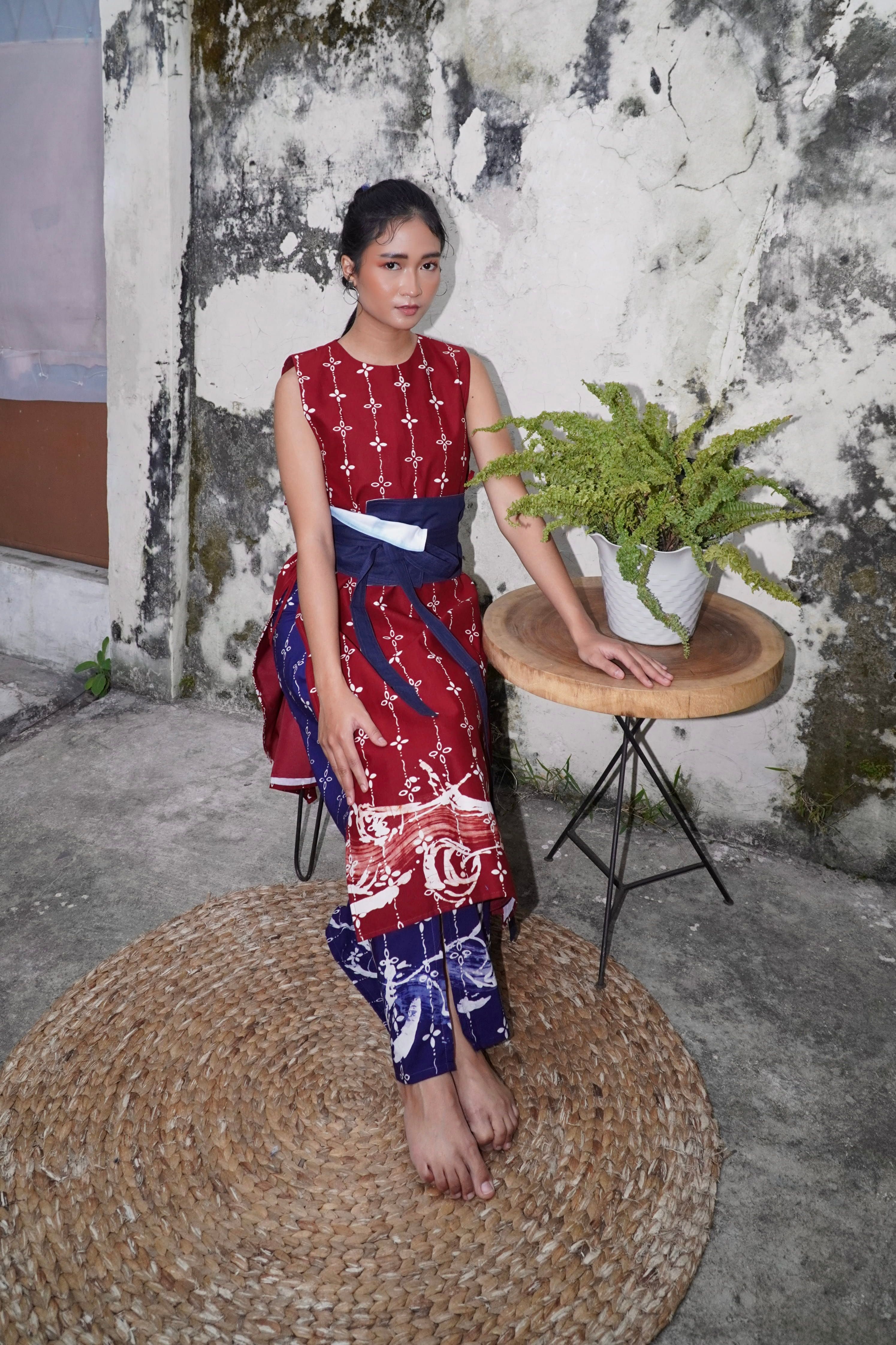 BOOLAO Kumeli Vest Maroon (Rompi Outer Batik Kawung) - Merah Marun