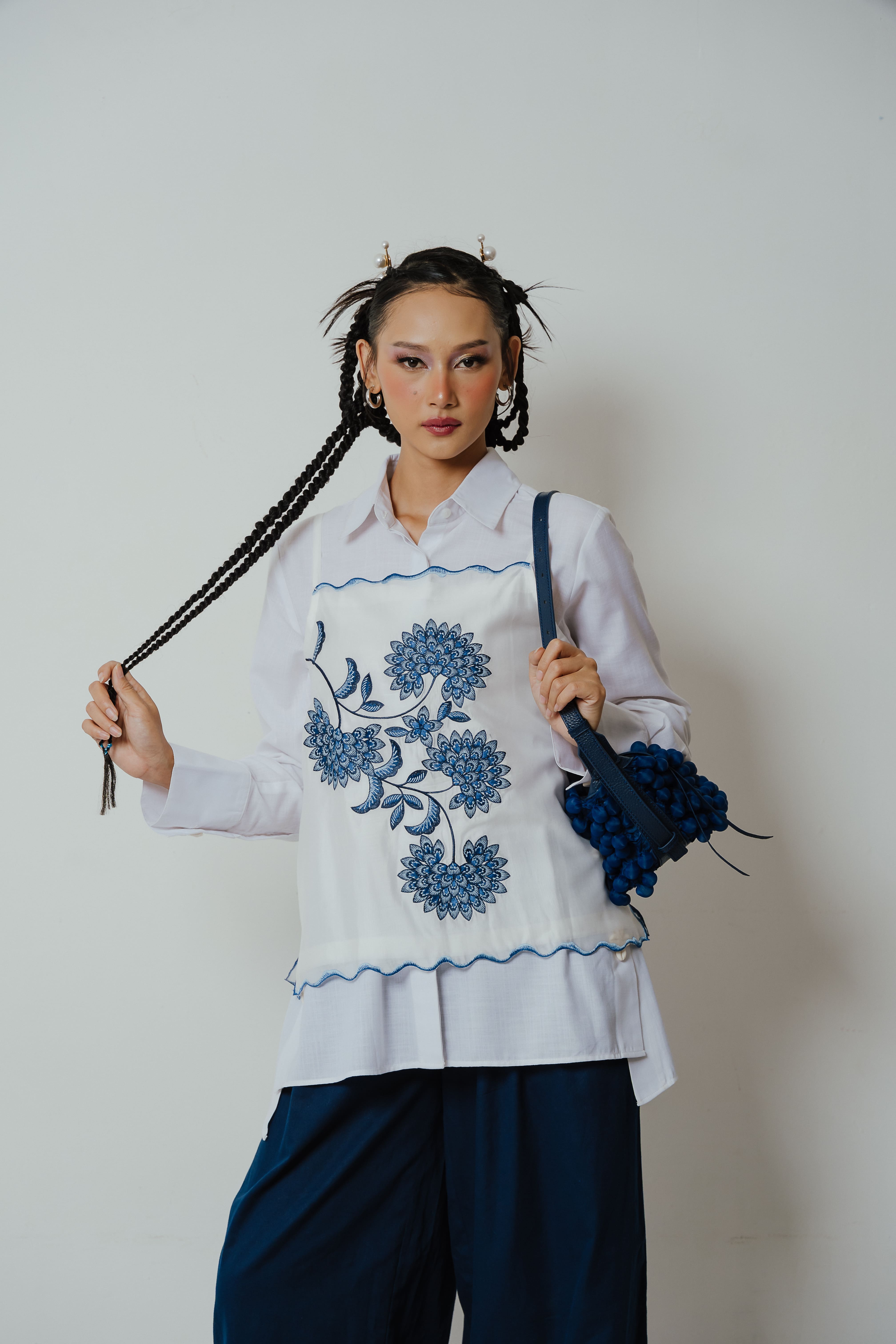 BOOLAO x Putri Anjani Camisole Lotus Embroidery - Blue On white